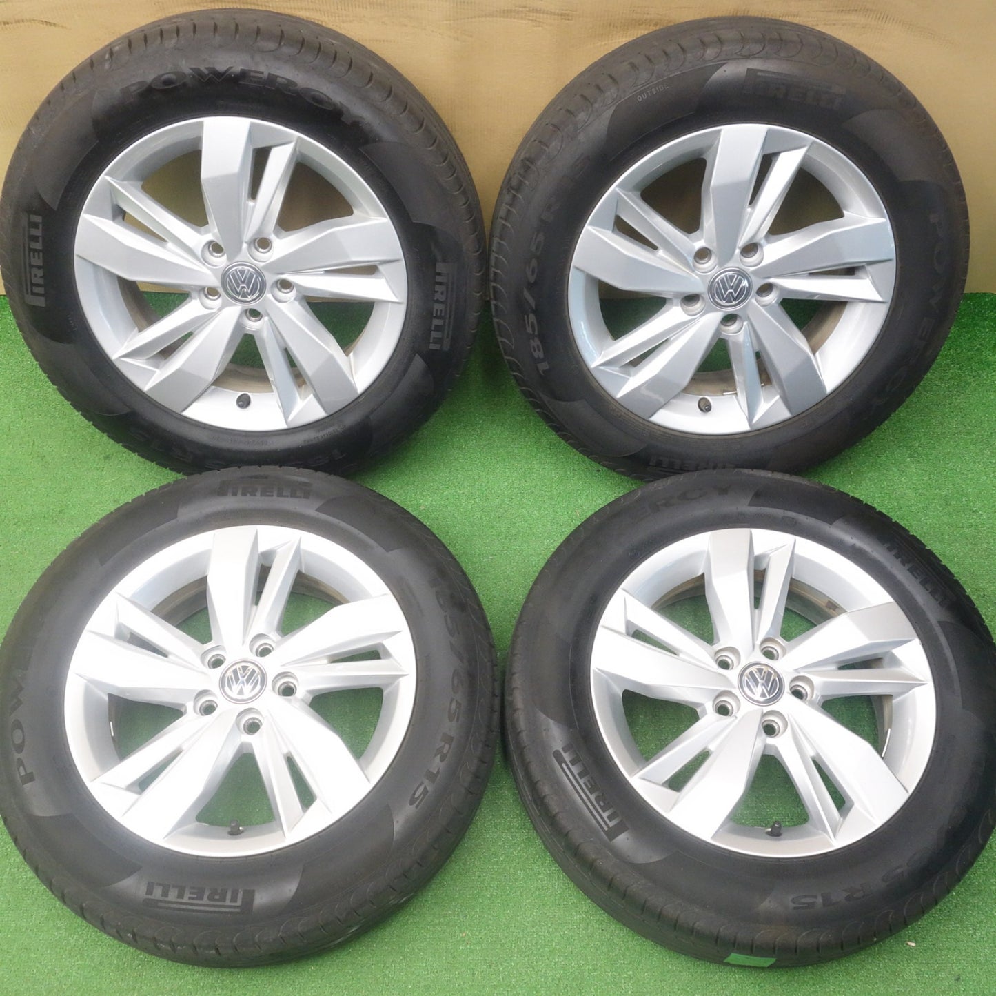 キレイ！23年★ワーゲン ポロ 純正 185/65R15 ピレリ POWERGY パワジー 15インチ PCD100/5H★6041101KTノ
