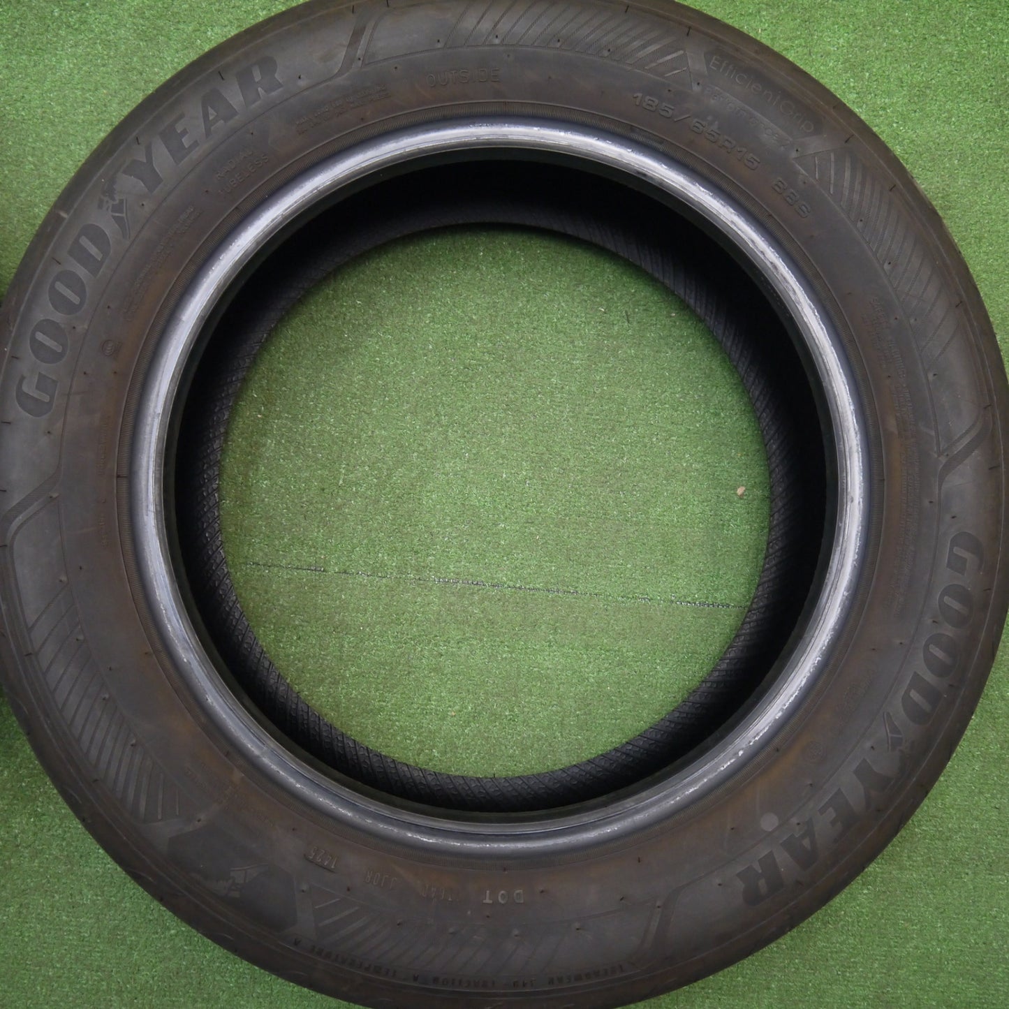 バリ溝！25年！9.5分★185/65R15 グッドイヤー EfficientGrip Performance2 パフォーマンス2 15インチ アクア フリード デミオ 等★5121603Hノタ