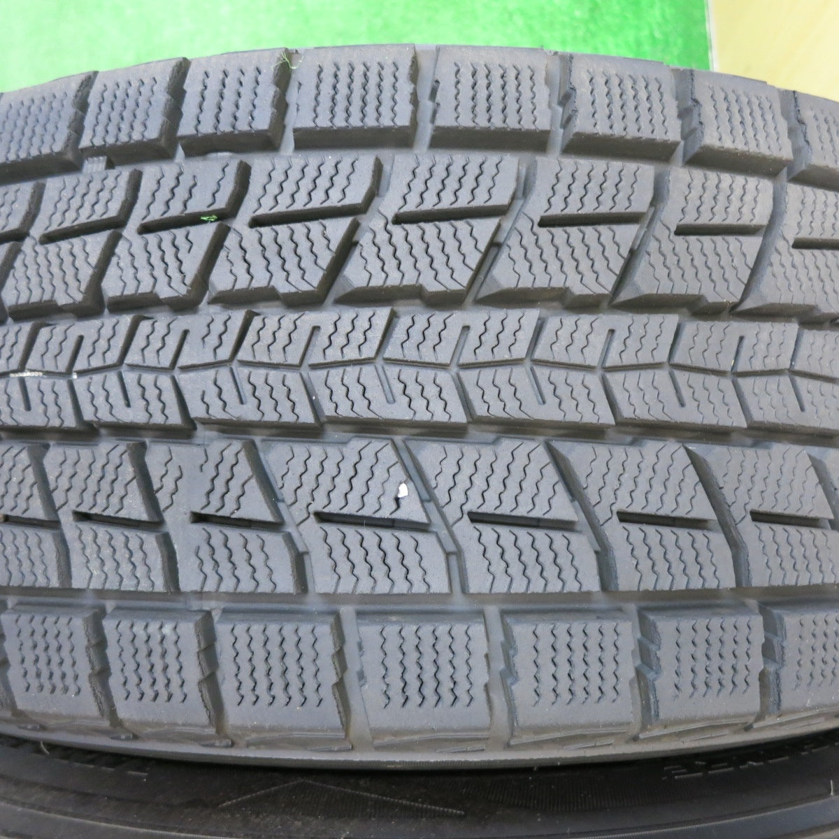 バリ溝！22年！キレイ！9.5分以上★アウディ 等 EURO AFG 235/65R17 スタッドレス ダンロップ ウインターマックス SJ8 SJ8+ 17インチ PCD112/5H★5051204NJス