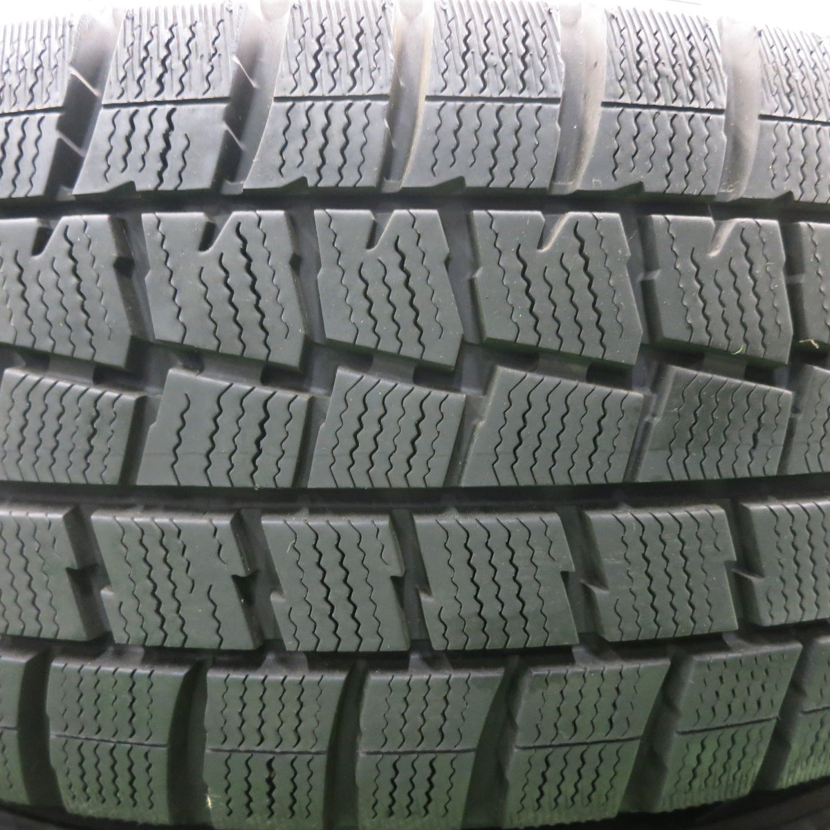 *送料無料* バリ溝！キレイ！9.5分★XV等 225/55R17 スタッドレス ダンロップ ウインターマックス WM01 VELVA SPORT ヴェルヴァ PCD100/5H★4051508HAス
