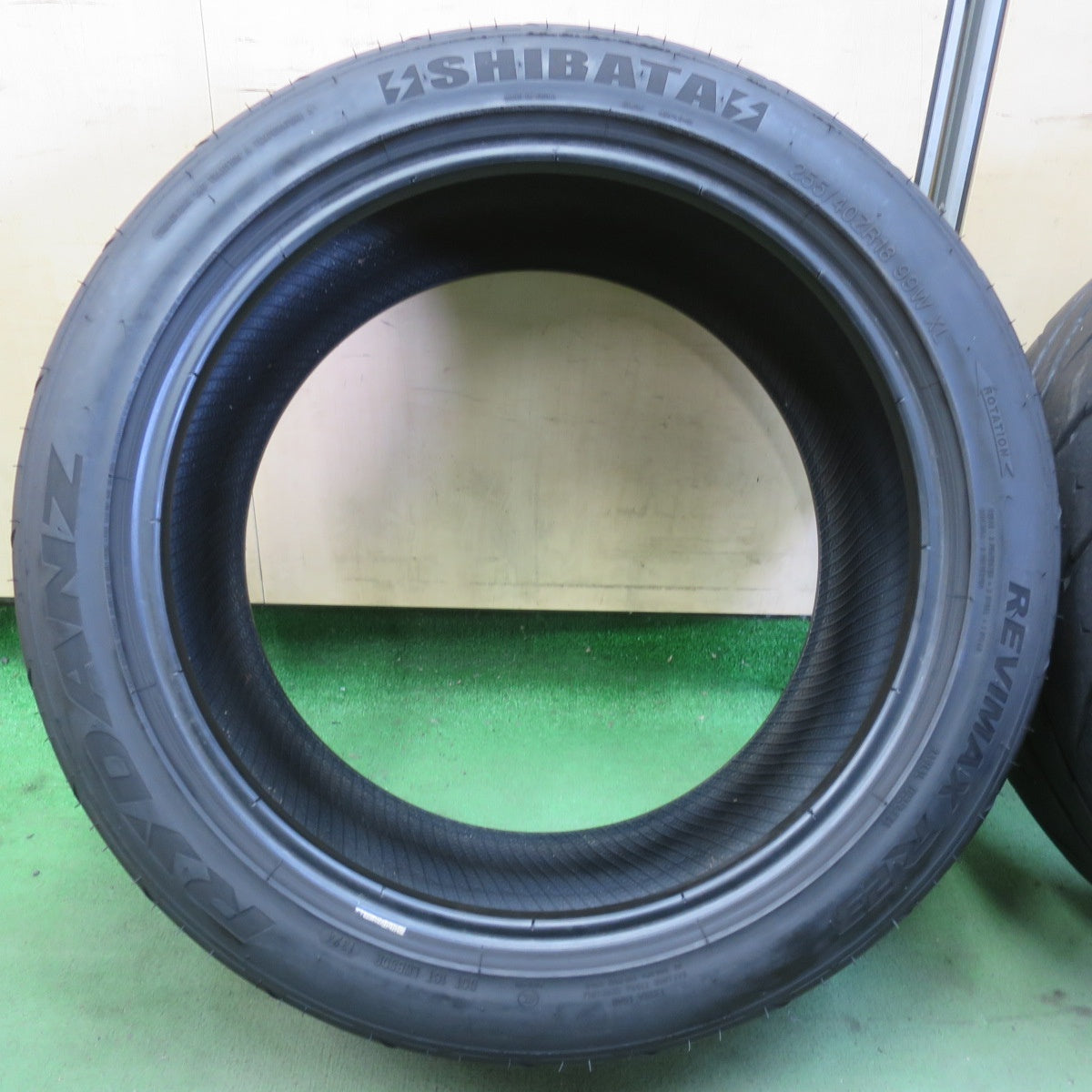 2本価格！24年◎255/40R18 シバ タイヤ REVIMAX R23 RYDANZ シバタ 18インチ ベンツ CLS SL クラス 等◎6082811イノタ
