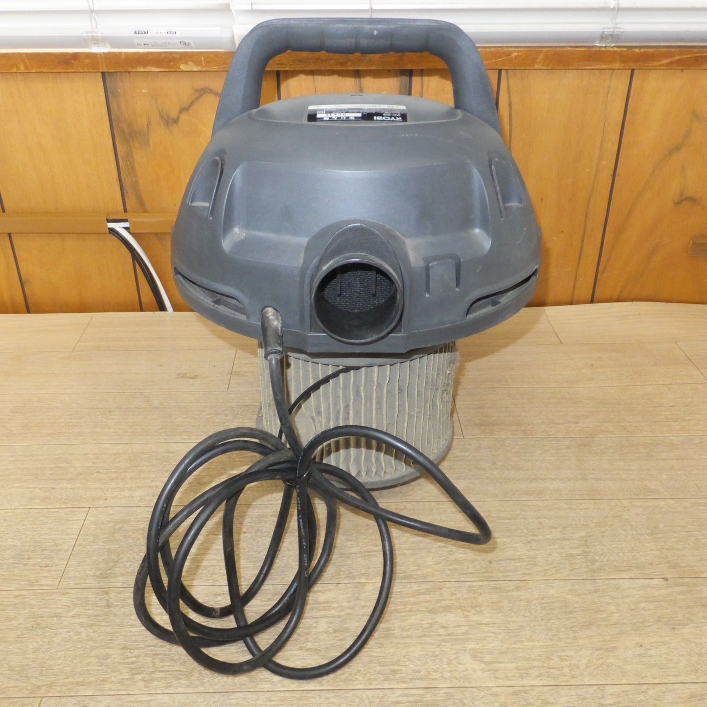 [送料無料] ★リョービ RYOBI 集じん機 VC-23 乾湿両用　集じん容量 14L　100V 11A 1,050W 50/60Hz★