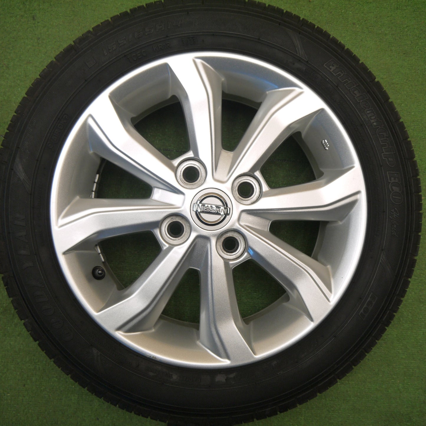 バリ溝！24年！キレイ！9分★日産 デイズ ルークス ハイウェイスター 純正 155/65R14 グッドイヤー EfficientGrip ECO hybrid EG01 14インチ PCD100/4H★6011605Hノ