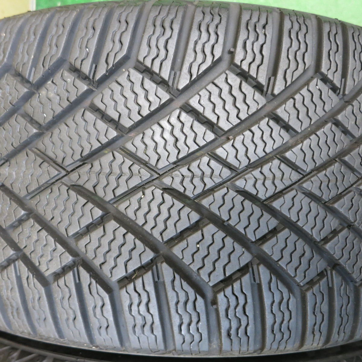 バリ溝！8.5分★BMW MINI 等 KELLENERS sport Mainz 225/45R17 スタッドレス コンチネンタル バイキングコンタクト7 ケレナーズ スポーツ マインツ 17インチ PCD112/5H★6040519HAス