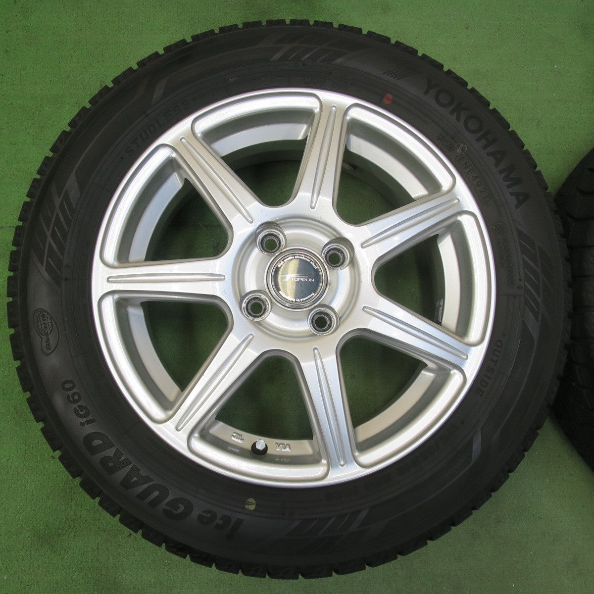 バリ溝！21年！9.5分★スタッドレス 175/65R15 ヨコハマ アイスガード iG60 TOPRUN トップラン 15インチ PCD100/4H★5100709イス