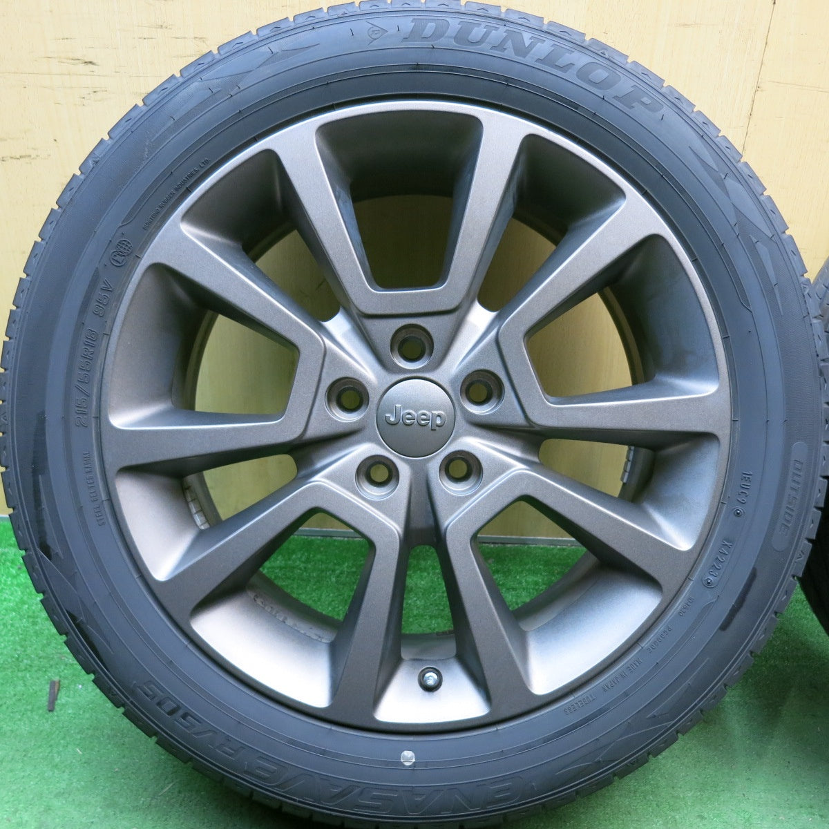 バリ溝！23年！9.5分★ジープ コンパス リミテッド 純正 215/55R18 ダンロップ エナセーブ RV505 18インチ PCD114.3/5H★5100508HAノ