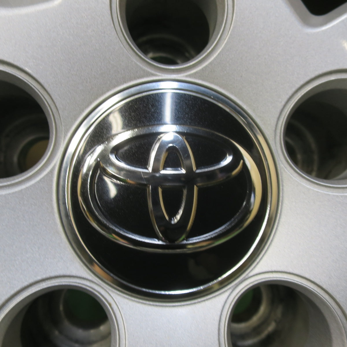 バリ溝！23年！9.5分★トヨタ 50系 プリウス 純正 195/65R15 スタッドレス ヨコハマ アイスガード iG60 15インチ PCD100/5H★5100904イス