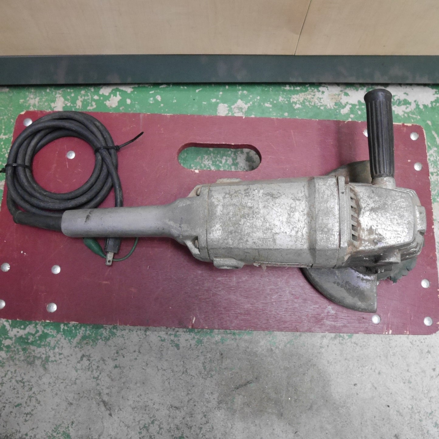 [送料無料] ☆日立 180mm 電気 ディスクグラインダ PD-180A 電動 工具 研削 研摩 研磨 機 HITACHI 100V コード式☆