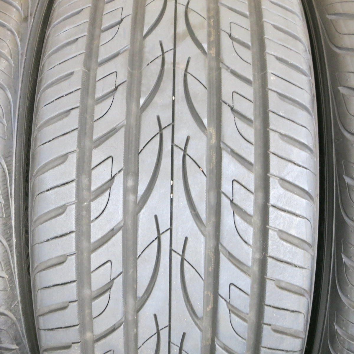バリ溝！9.5分★LEONIS NAVIA 03 245/40R19 AMF ヨコハマ AVID ENVigor レオニス ナヴィア 19インチ PCD114.3/5H★6021801NKノ