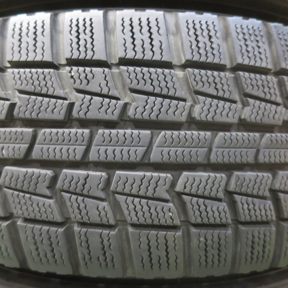 バリ溝！キレイ！9分★プリウス 等 195/65R15 スタッドレス オートバックス ノーストレック N3i SCHNEIDER シュナイダー 15インチ PCD100/5H★5122007イス