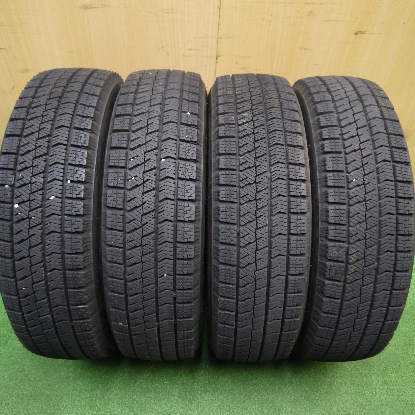 バリ溝！23年！キレイ！ほぼ10分★スタッドレス 155/65R14 ブリヂストン ブリザック VRX2 Exceeder エクシーダー 14インチ PCD100/4H★5112606Hス