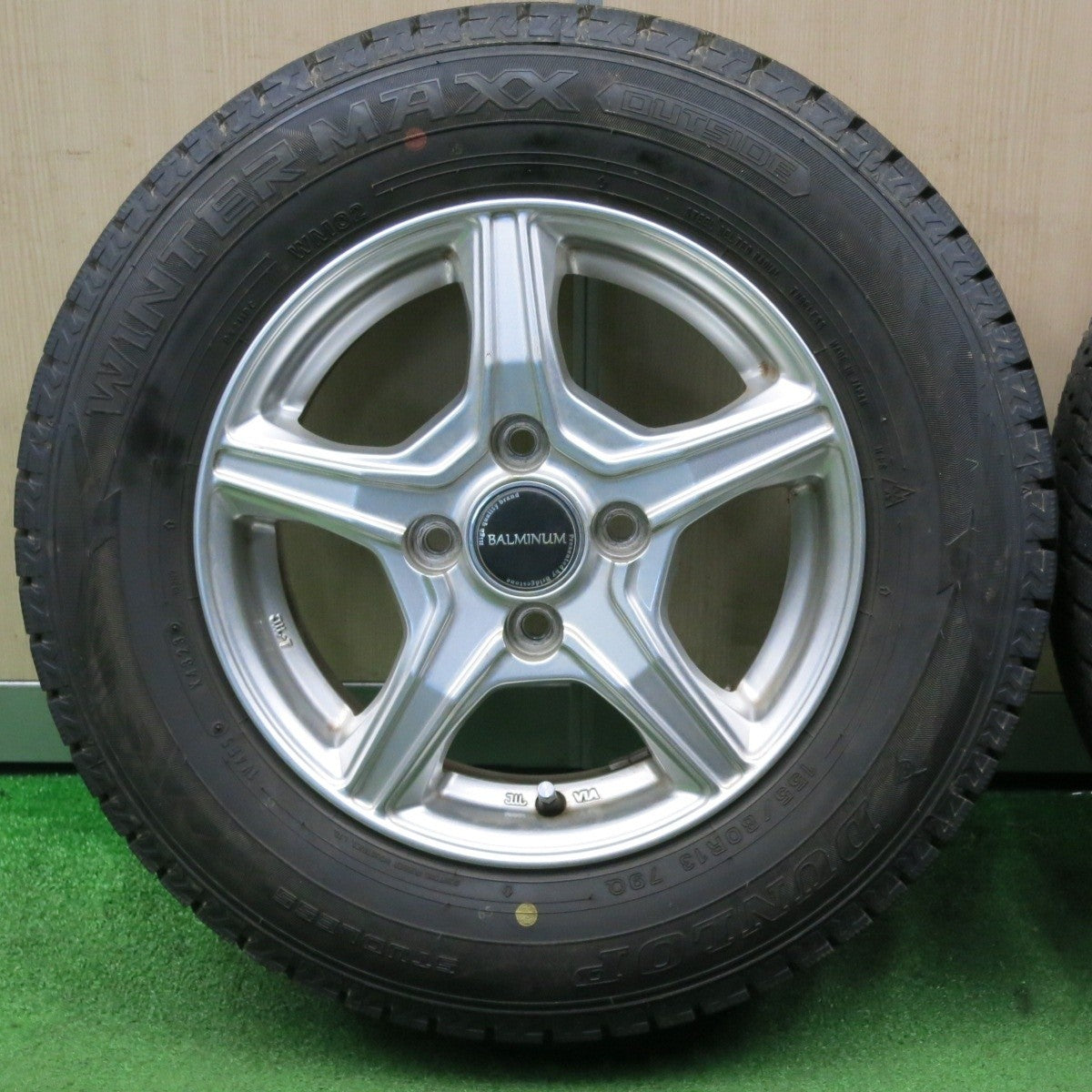 バリ溝！23年！キレイ！9.5分★スタッドレス 155/80R13 ダンロップ ウインターマックス WM02 BALMINUM バルミナ 13インチ PCD100/4H★5010408NJス