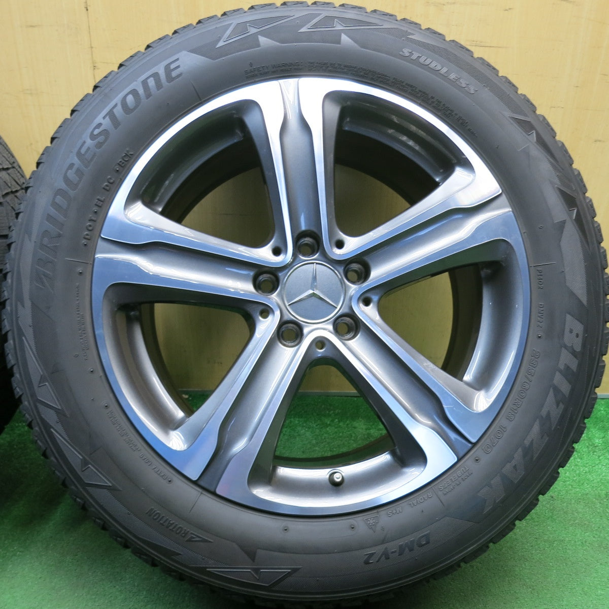 4本価格★ベンツ GLC クラス X253 純正 235/60R18 スタッドレス ブリヂストン ブリザック DM-V2 18インチ PCD112/5H★6042304HAス