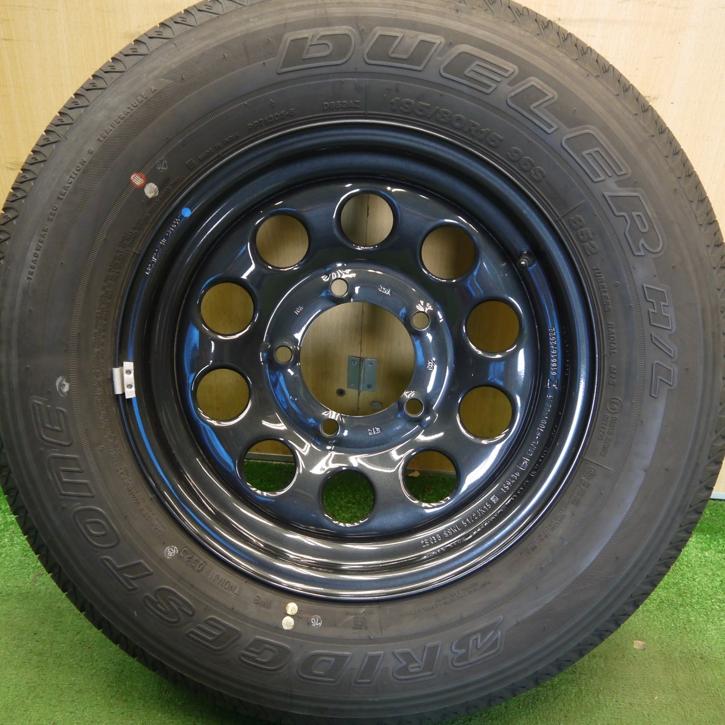 未使用！25年！1本★スズキ JB74 ジムニー シエラ 純正 スチール 195/80R15 ブリヂストン デューラー H/L 852 15インチ スペア PCD139.7/5H★6051203Hノ