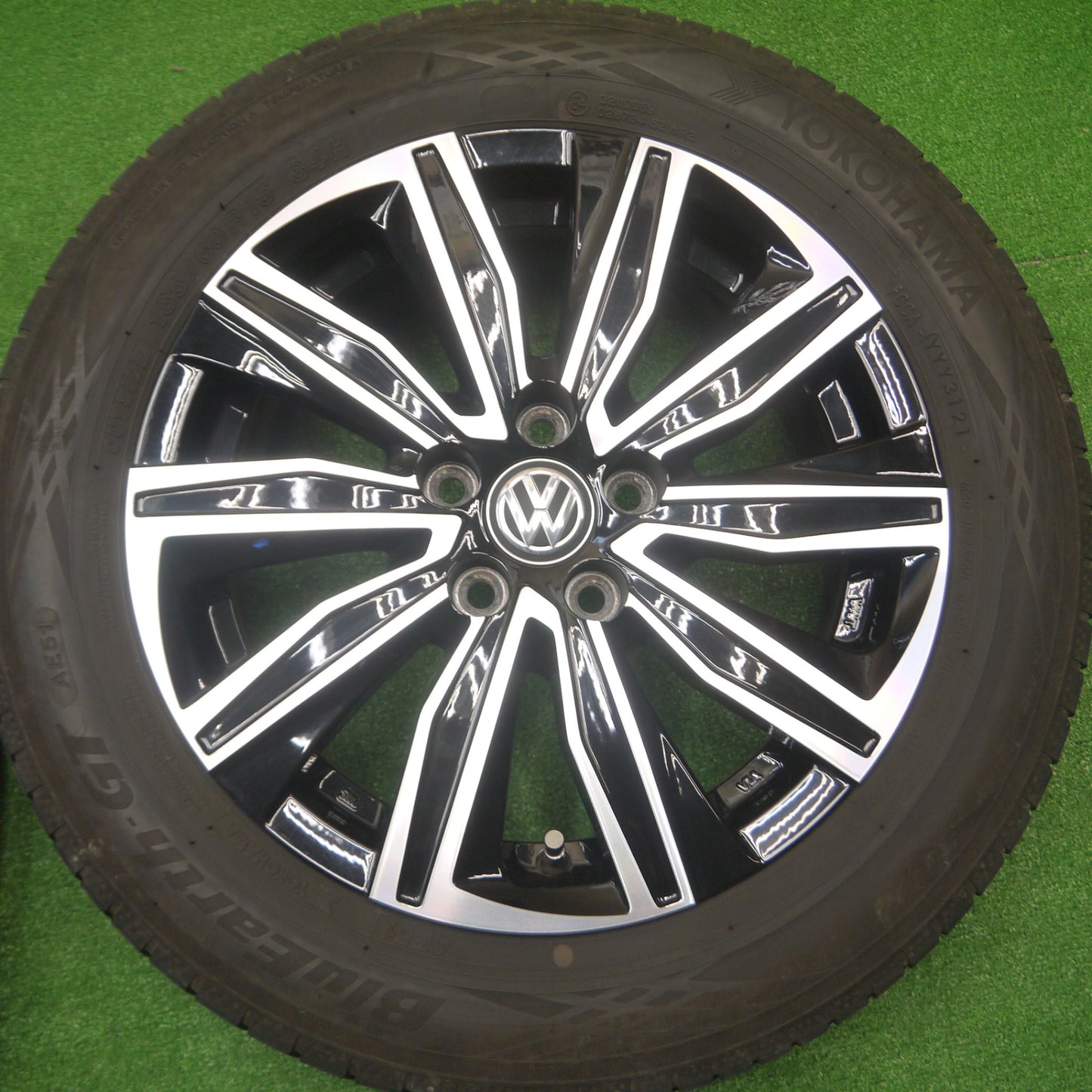 [送料無料] バリ溝！21年！キレイ！9.5分★ワーゲン等 EURO ZWEI FK-10 185/60R15 ヨコハマ BluEarth-GT AE51 ユーロツヴァイ PCD100/5H★4091103Hノ