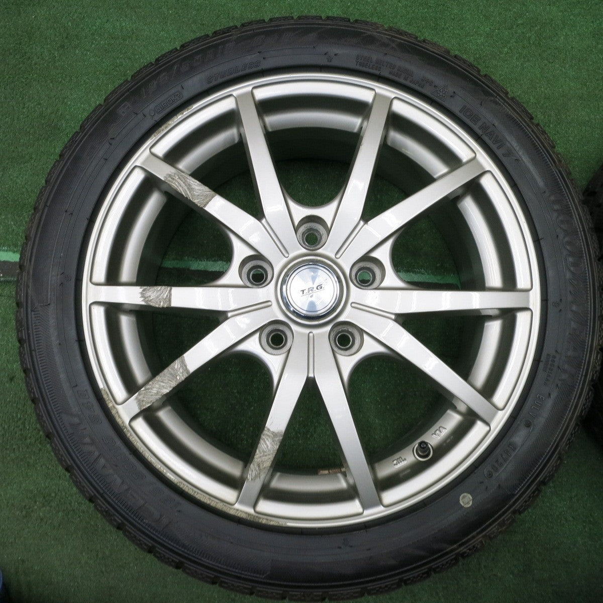 *送料無料* バリ溝！20年！8.5分★スタッドレス 195/50R16 グッドイヤー アイスナビ7 T.R.G. TRG 16インチ PCD114.3/5H★4031904NJス