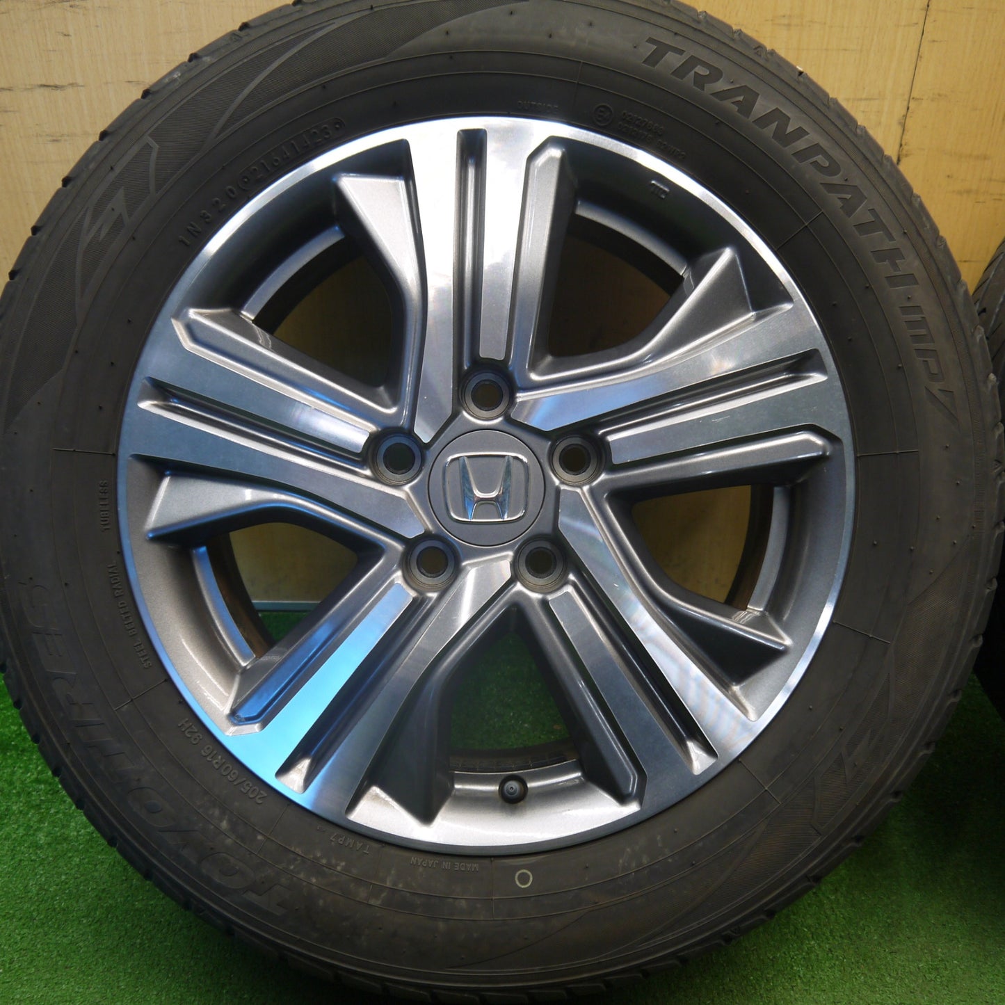 バリ溝！23年！9.5分★ホンダ ステップワゴン スパーダ 純正 205/60R16 トーヨー トランパス MP7 16インチ PCD114.3/5H★6040605Hノ