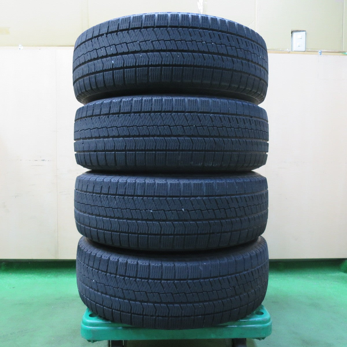 [送料無料] 4本価格★スタッドレス 215/65R16 ブリヂストン ブリザック VRX2 SMACK ENKEI スマック エンケイ 16インチ PCD114.3/5H★5010310イス