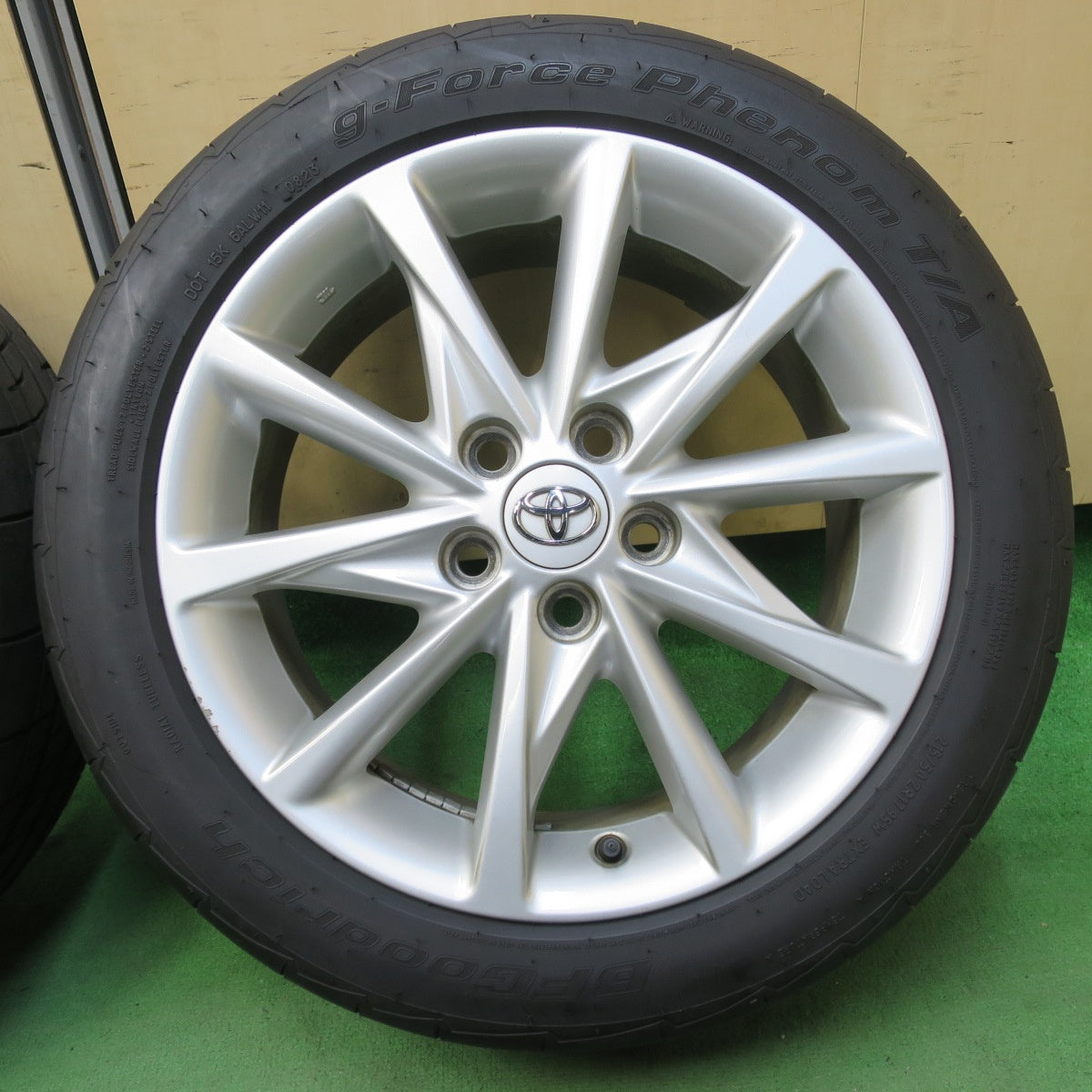 [送料無料] 4本価格！23年★トヨタ プリウスα Sツーリング 純正 215/50R17 BFグッドリッチ g-Force Phenom T/A 17インチ PCD114.3/5H★5032902イノ