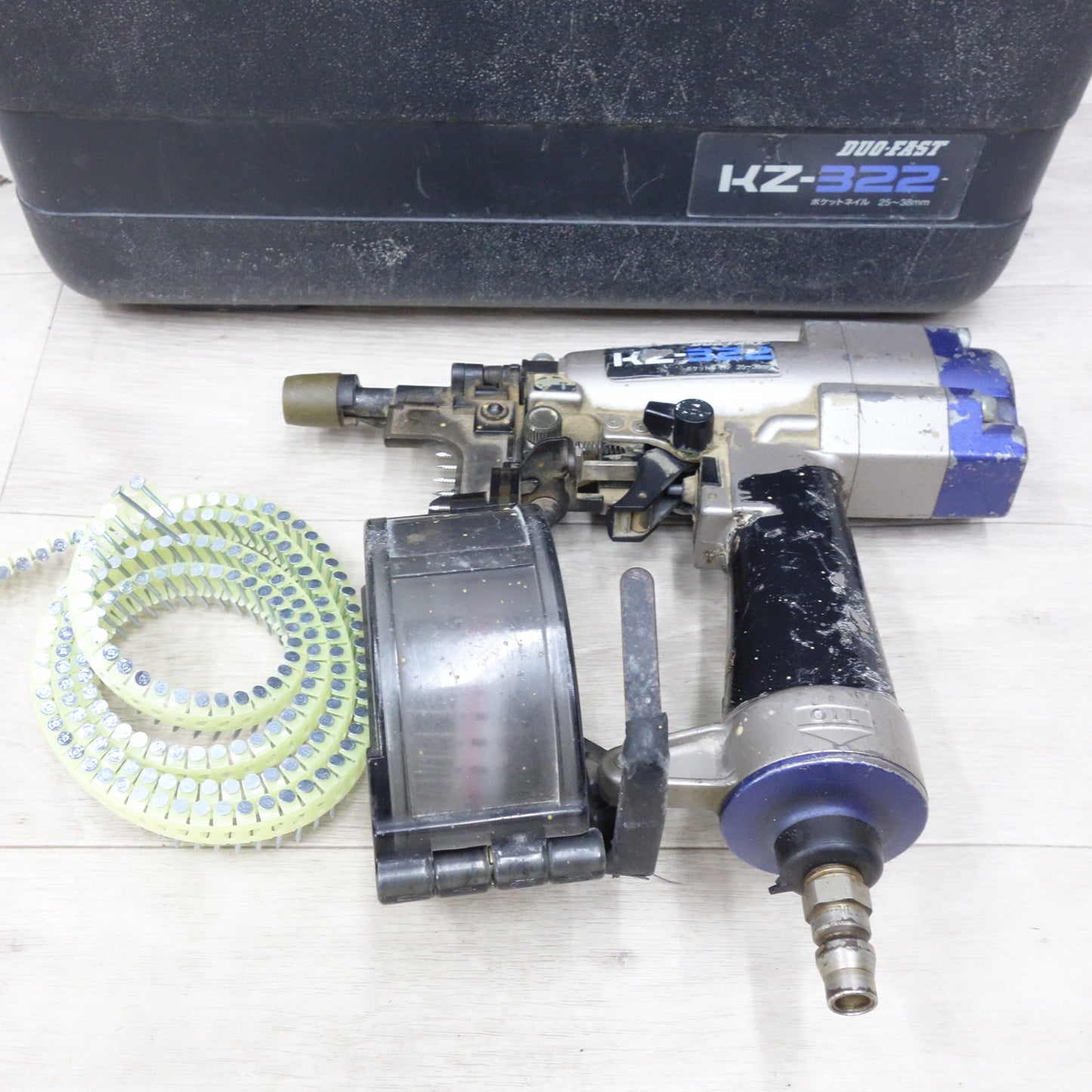 [送料無料] ◆兼松 38mm 常圧 釘打機 ポケット ネイラ DUO FAST KZ-322 ケース付き 釘打ち機 カネマツ エア 工具◆
