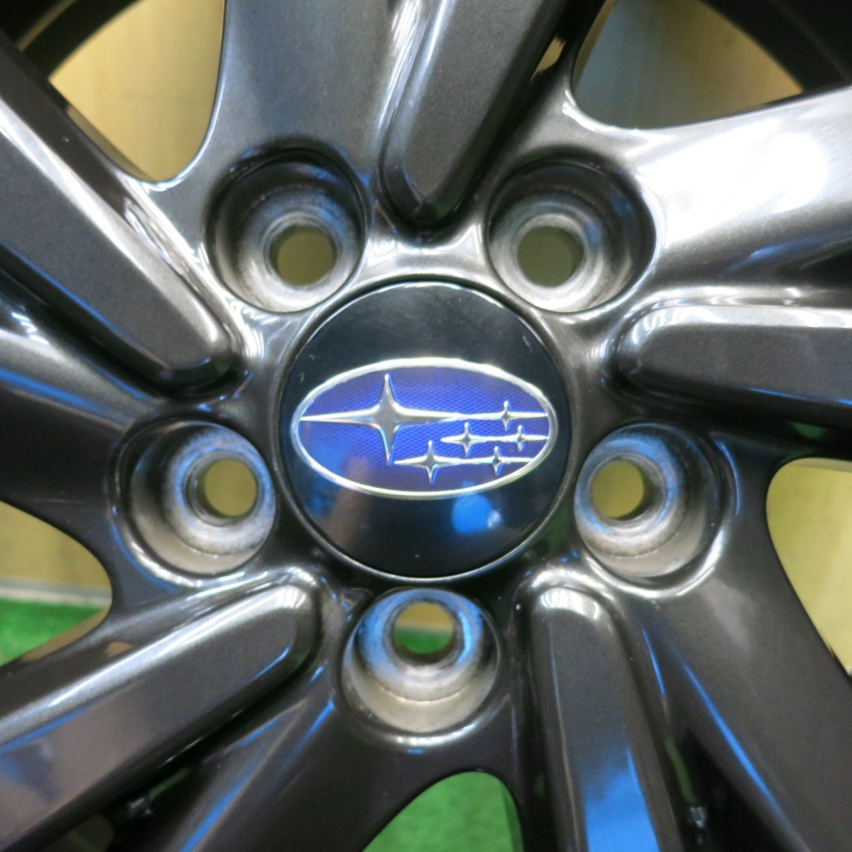バリ溝！22年！キレイ！9.5分◎スバル インプレッサ STI スポーツ GT 純正 225/40R18 スタッドレス ダンロップ ウインターマックス 03 18インチ PCD100/5H◎6091202HAス