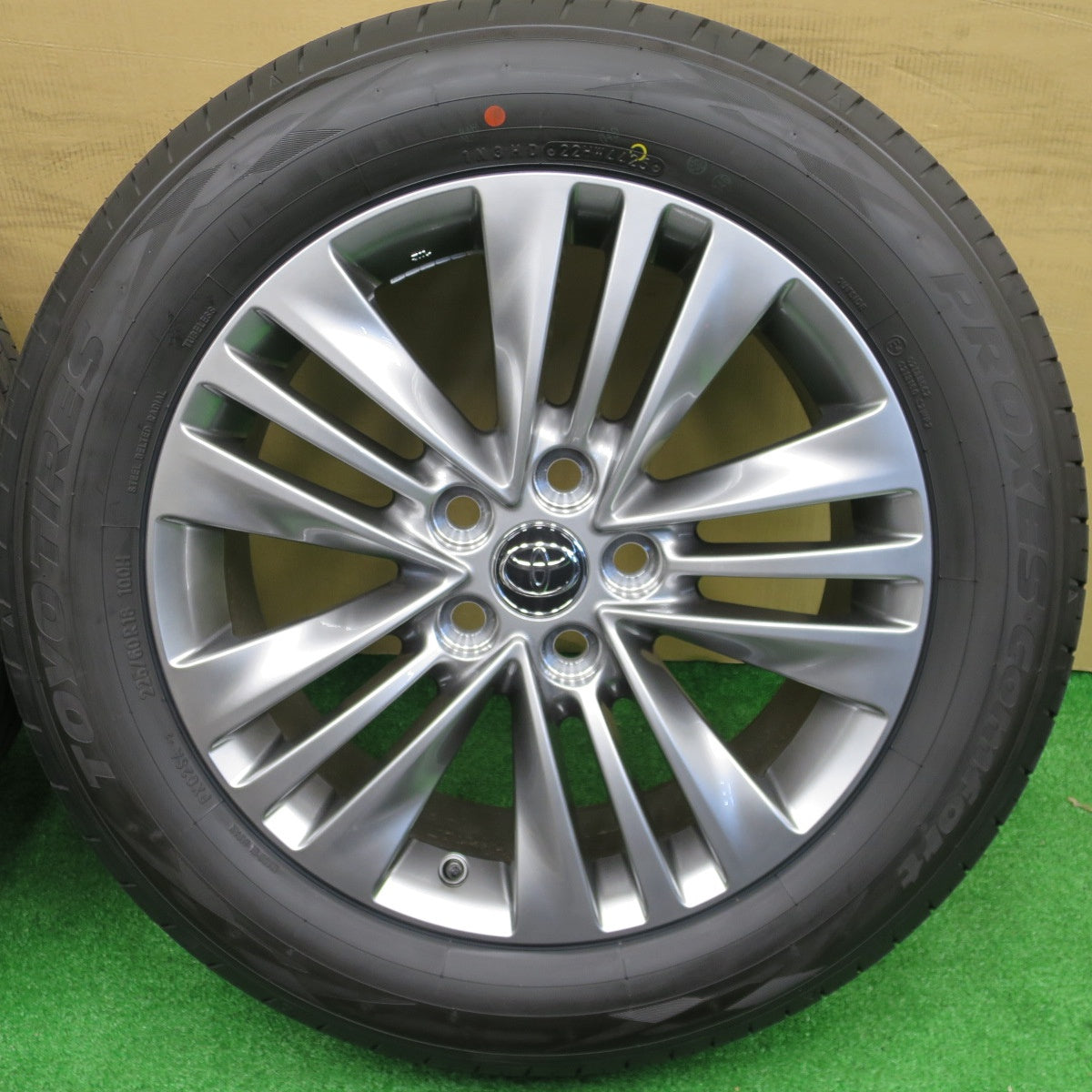 新車外し！25年★トヨタ 40系 アルファード ヴェルファイア 純正 225/60R18 トーヨー プロクセス Comfort 18インチ PCD120/5H★5122106NKノ