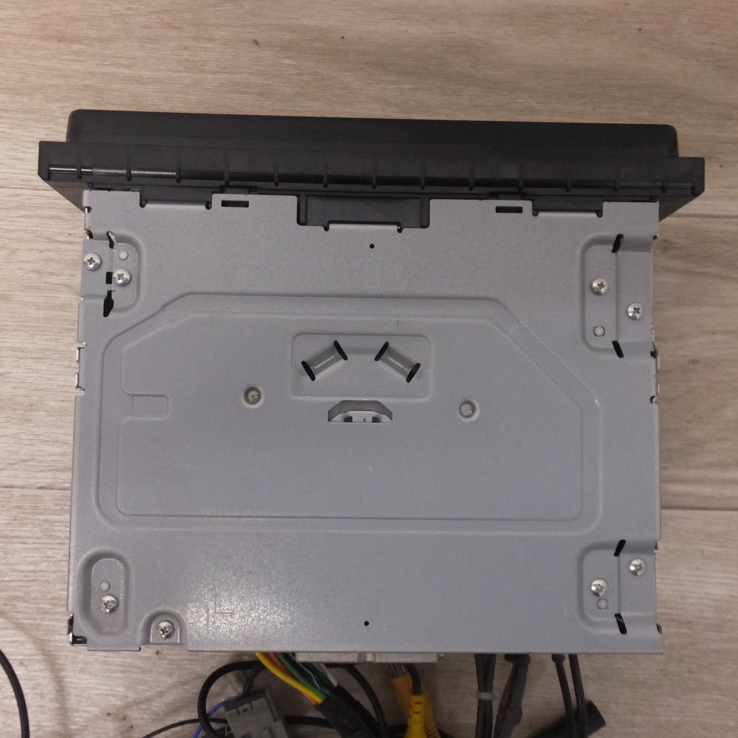 [送料無料] ★カロッツェリア carrozzeria AV一体型メモリーナビゲーション 楽ナビ AVIC-RW720 パイオニア Pioneer[20]★