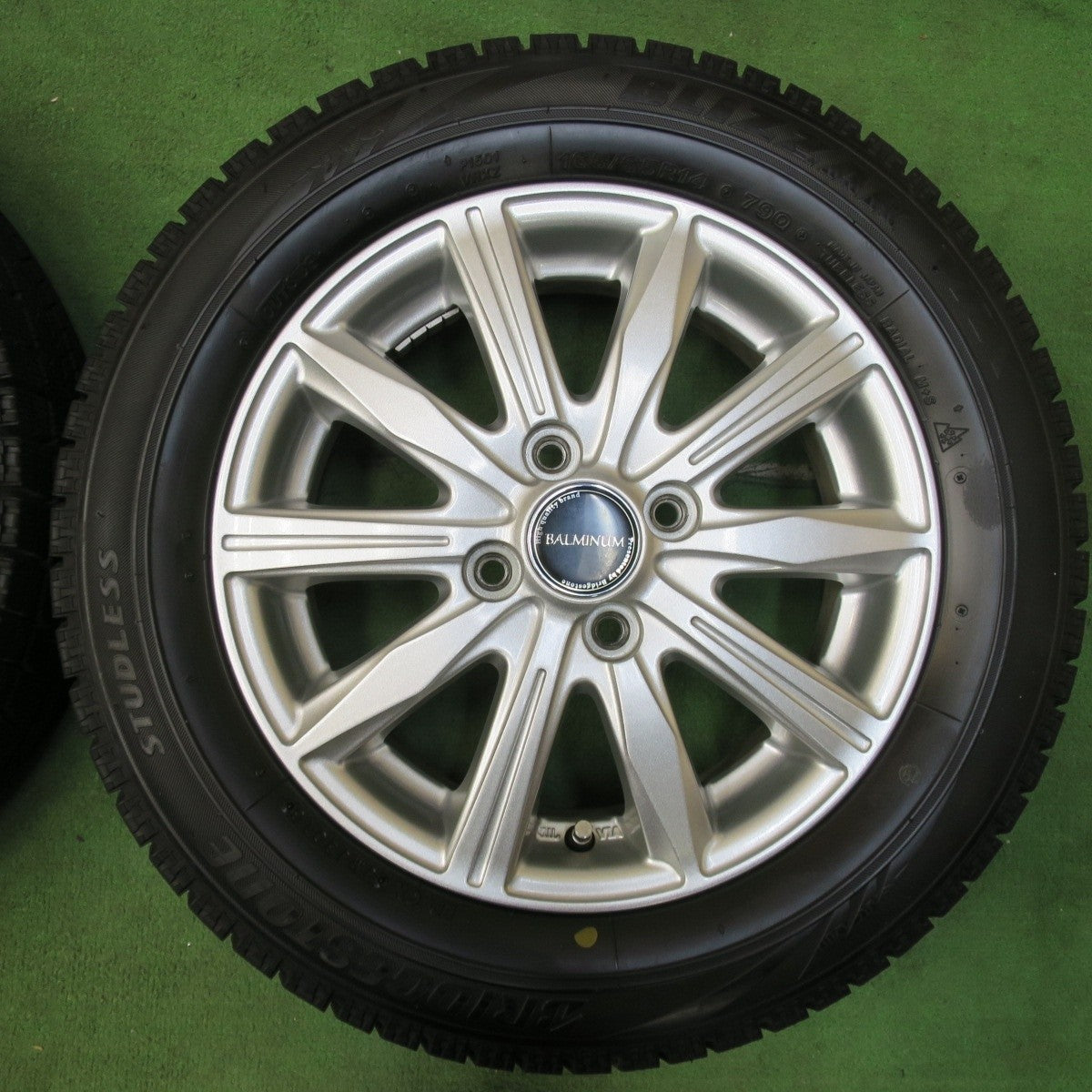 バリ溝！キレイ！9分★スタッドレス 165/65R14 ブリヂストン ブリザック VRX BALMINUM バルミナ 14インチ ハスラー ソリオ 等 PCD100/4H★5012513イス
