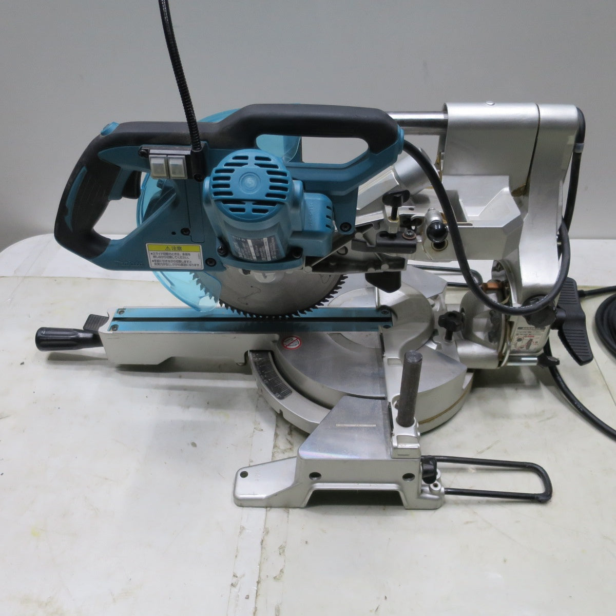 [送料無料] ◆マキタ 190mm スライド マルノコ LS0717FL 電動 工具 切断機 100V 木工用 超硬 丸のこ 丸ノコ 丸鋸 makita◆