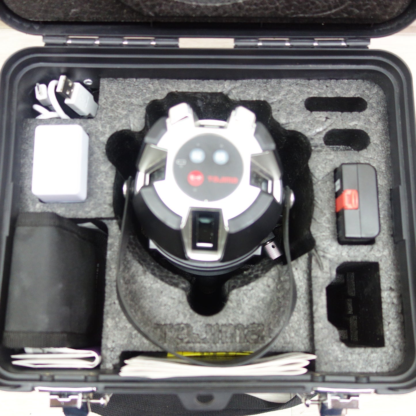 [送料無料] キレイ☆TAJIMA ブルー グリーン レーザー 墨出し器 ZEROBL-KJC ケース 受光器 充電池 アダプター 付き 電動 工具☆