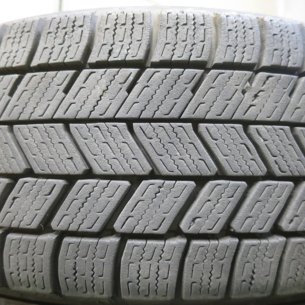 バリ溝！25年！9.5分◎スタッドレス 165/55R15 ブリヂストン ブリザック WZ-1 BALMINUM TR10 バルミナ 15インチ 軽サイズ PCD100/4H◎6100906イス