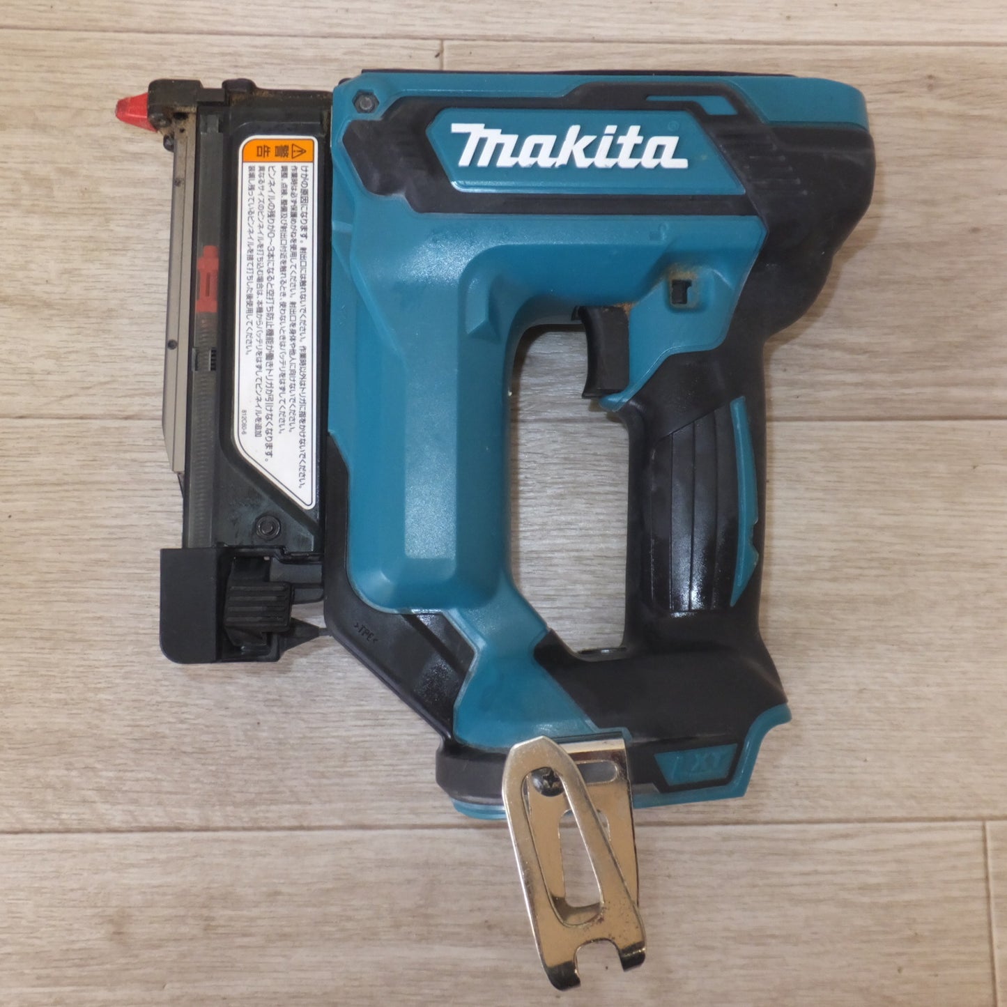 [送料無料] ★マキタ makita 充電式ピンタッカ PT353D 18V 本体のみ★