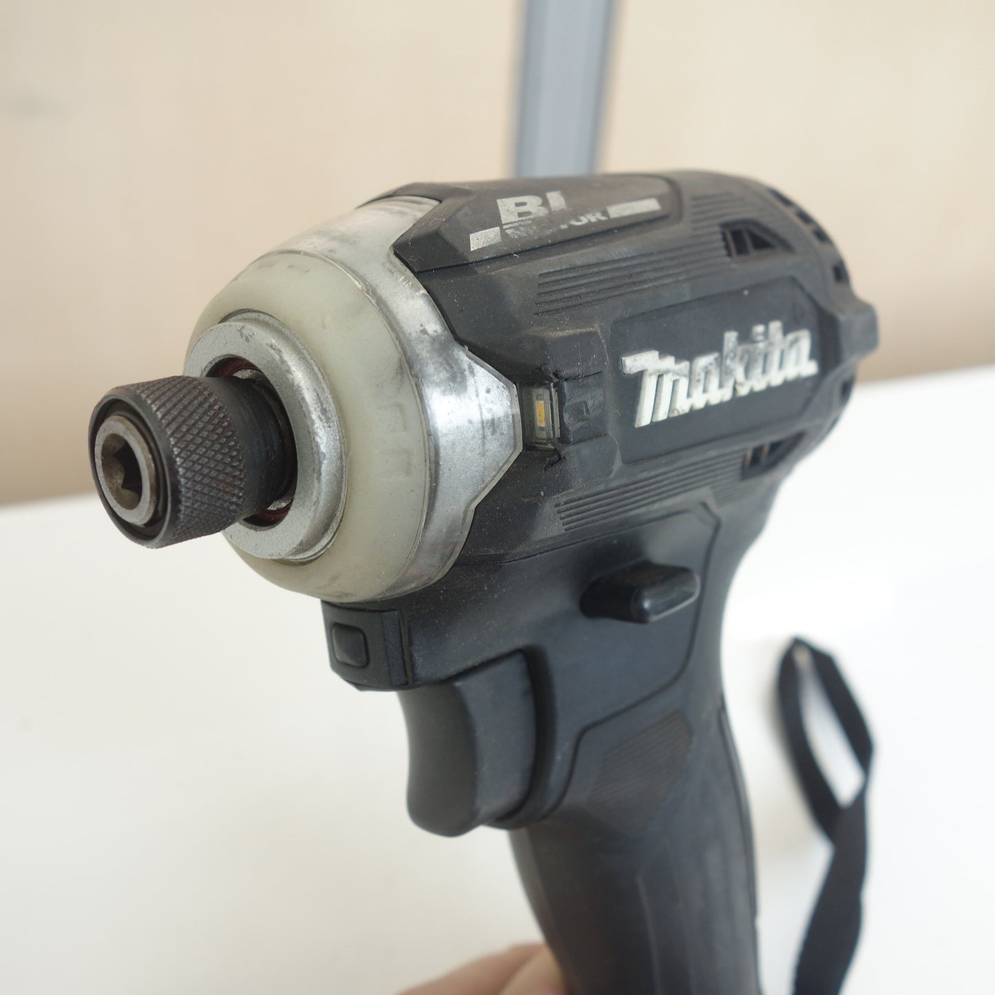 ◆マキタ 充電式 インパクトドライバ TD171D 電動 工具 18V makita コードレス 本体のみ◆