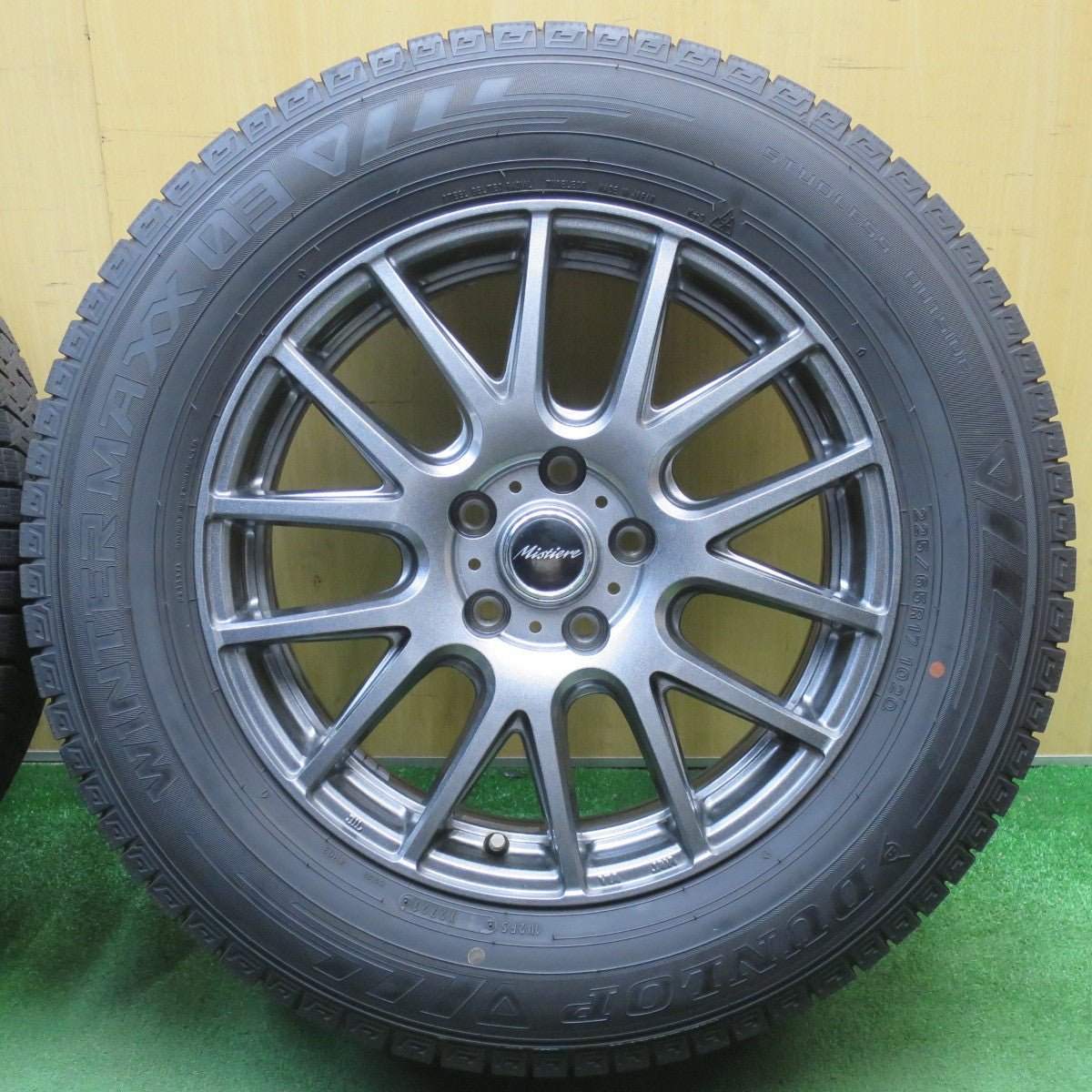 バリ溝！キレイ！9.5分★スタッドレス 225/65R17 ダンロップ ウインターマックス 03 Mistiere RB14 ミスティーレ 17インチ PCD114.3/5H★6051504NJス