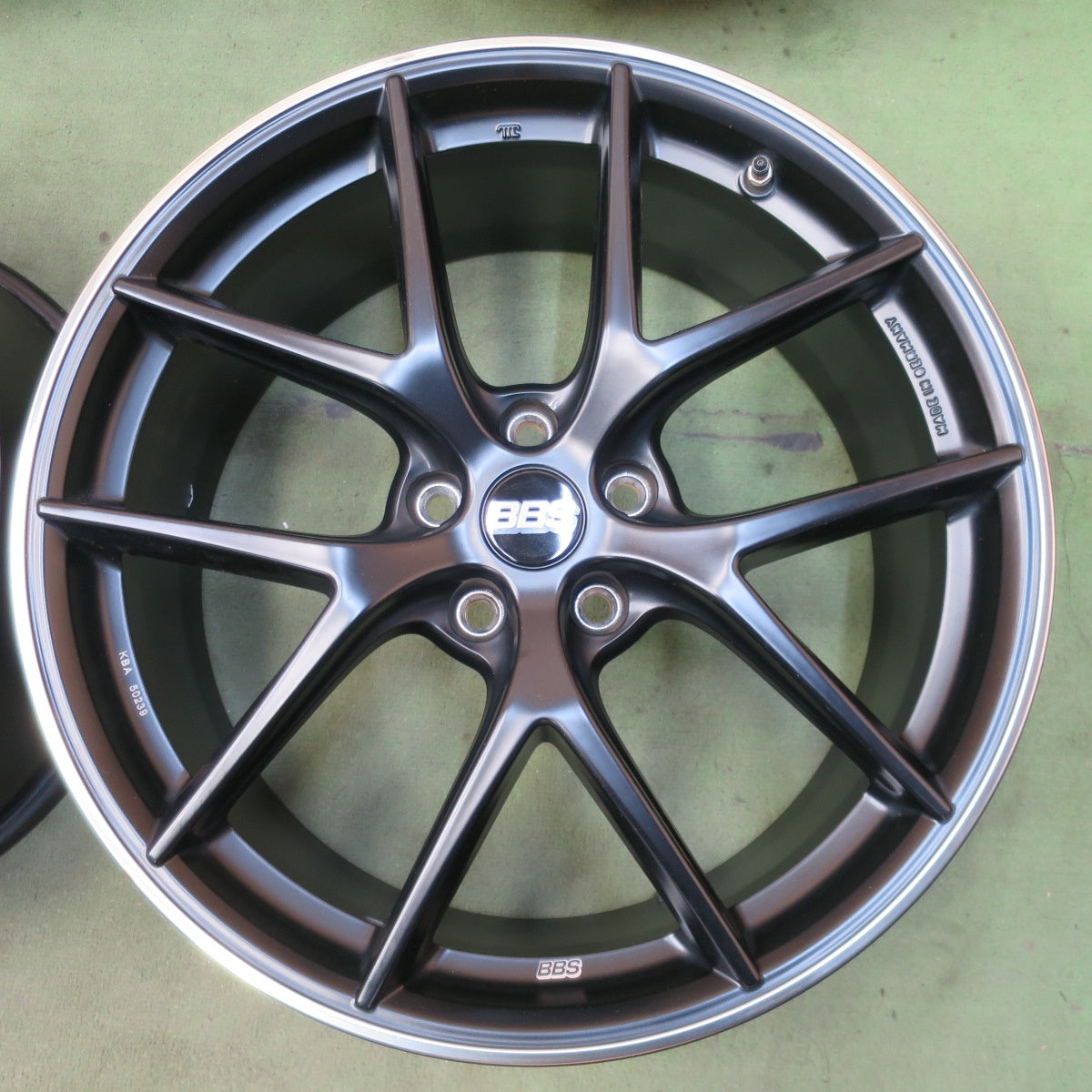 キレイ◎BBS CI-R KBA50239 20インチ ホイール 20×8.5J PCD114.3/5H◎6080501NGホ