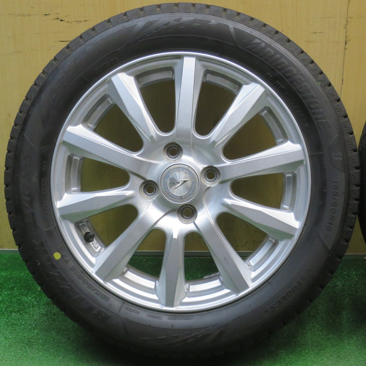 バリ溝！25年！キレイ！9.5分★スタッドレス 165/60R15 ブリヂストン ブリザック VRX3 JOKER ジョーカー 14インチ ソリオ ハスラー 等 PCD100/4H★6051204NJス