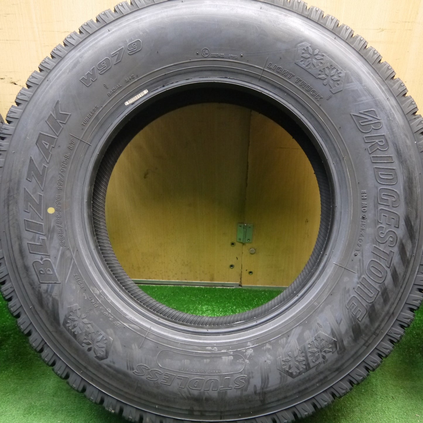 バリ溝！21年！9分！6本★トラック タイヤ 205/85R16 117/115L スタッドレス ブリヂストン ブリザック W979 16インチ★5122305Hスタ