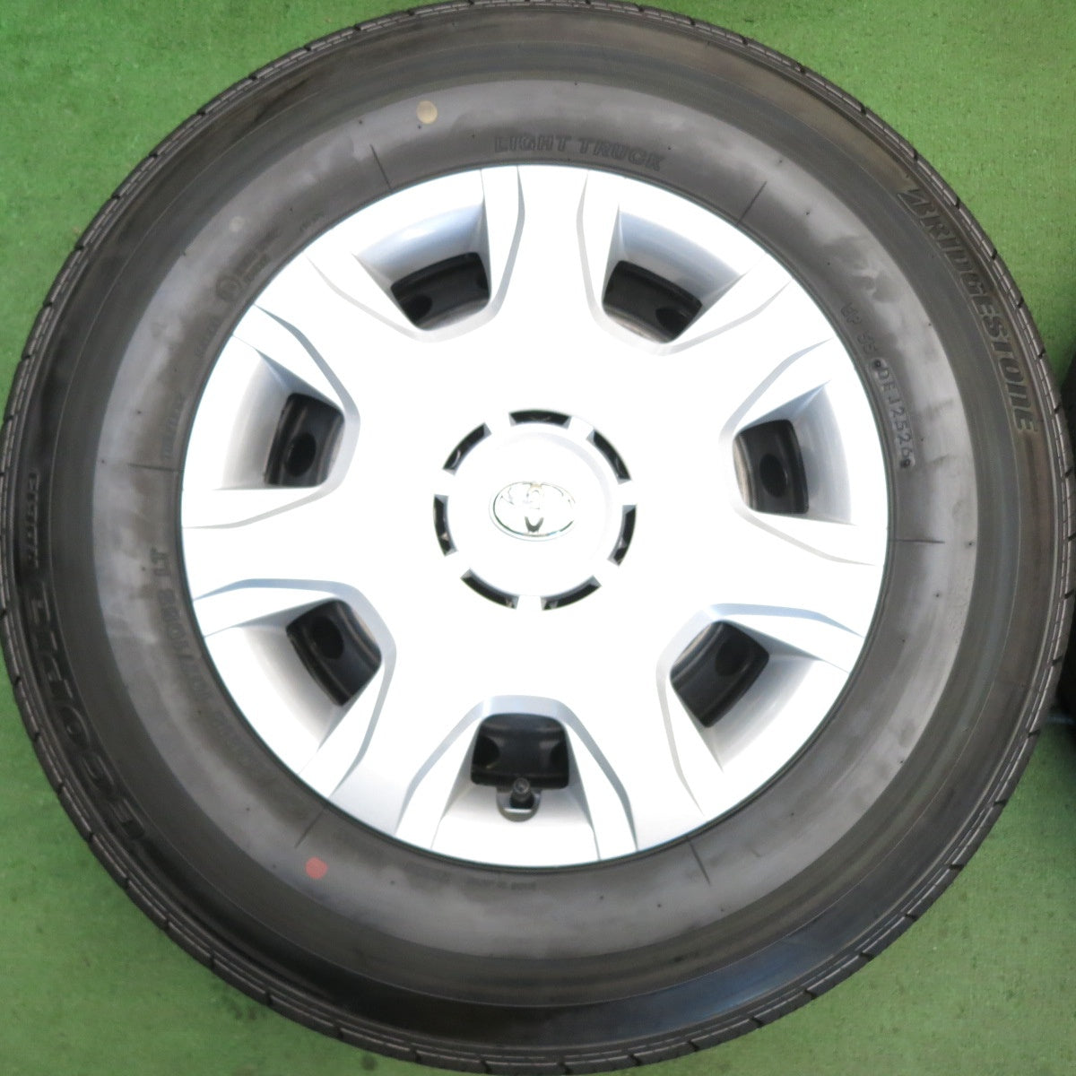 新車外し！26年◎トヨタ 200系 ハイエース 純正 スチール 195/80R15 107/105S ブリヂストン エコピア RD613 15インチ PCD139.7/6H◎6090610HAノ