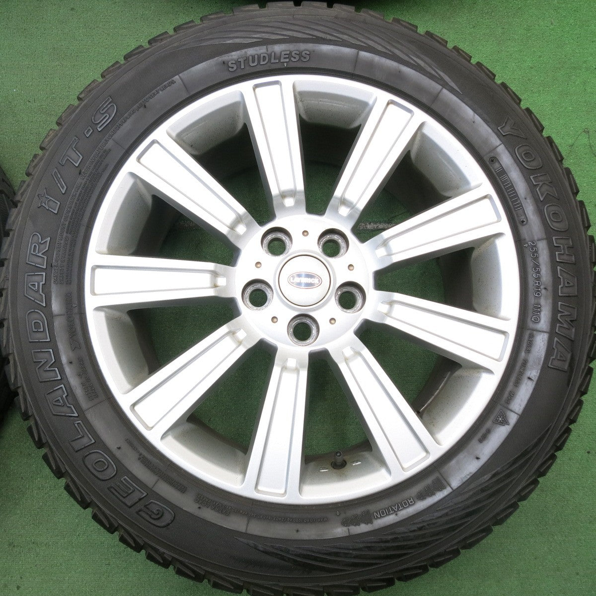 バリ溝！9分★ランドローバー 等 LAYBRICK 255/55R19 スタッドレス ヨコハマ ジオランダー i/T-S レイブリック 19インチ PCD120/5H★5080207HAス