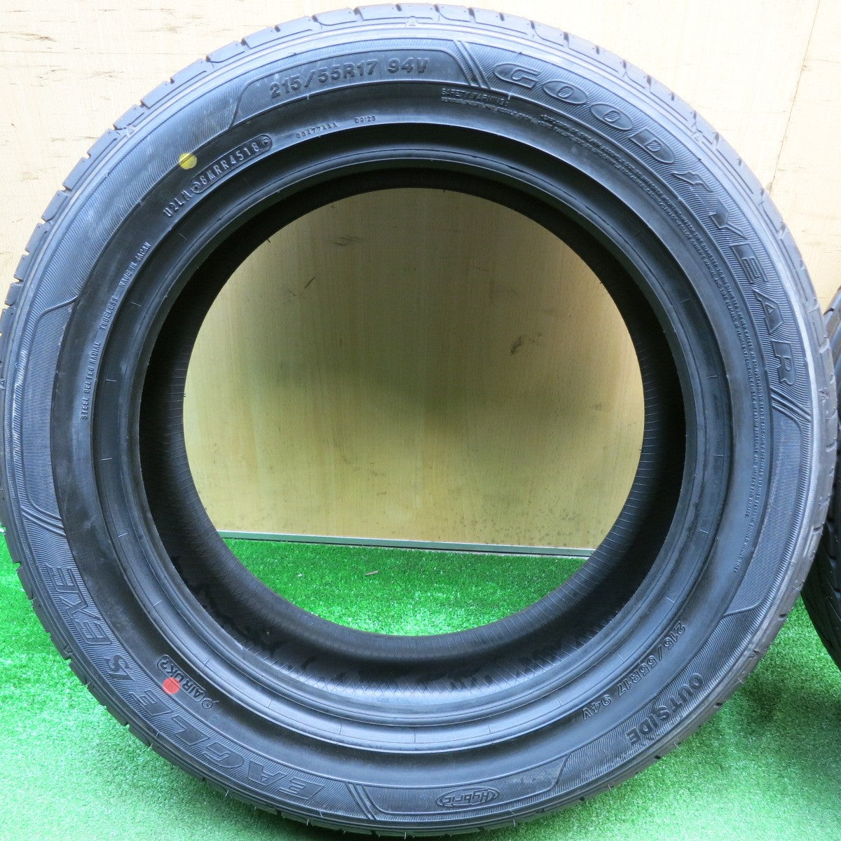 未使用★215/55R17 グッドイヤー イーグル LS EXE タイヤ 17インチ オデッセイ ヴェゼル クラウン 等★6012503HAノタ
