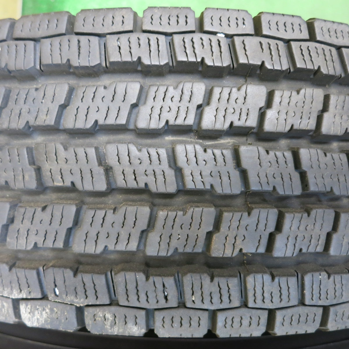 バリ溝！22年！キレイ！9.5分◎スタッドレス 165/80R14 97/95N ヨコハマ アイスガード iG91 VICENTE -03 ヴィセンテ 14インチ PCD114.3/4H◎6071108HAス