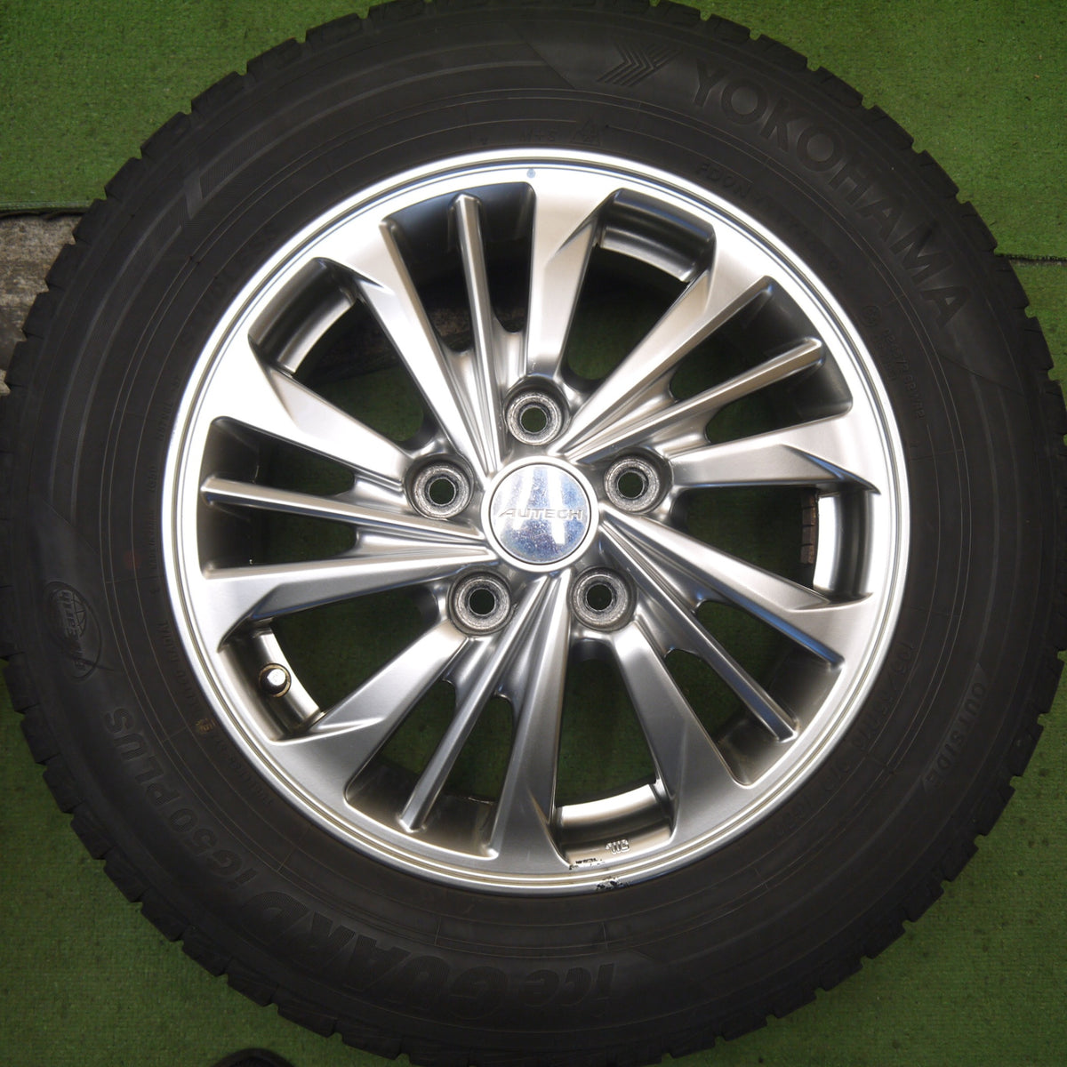 バリ溝！8.5分◎日産 セレナ 純正 AUTECH 195/65R15 スタッドレス ヨコハマ アイスガード iG50 プラス 15インチ PCD114.3/5H◎6090901Hス