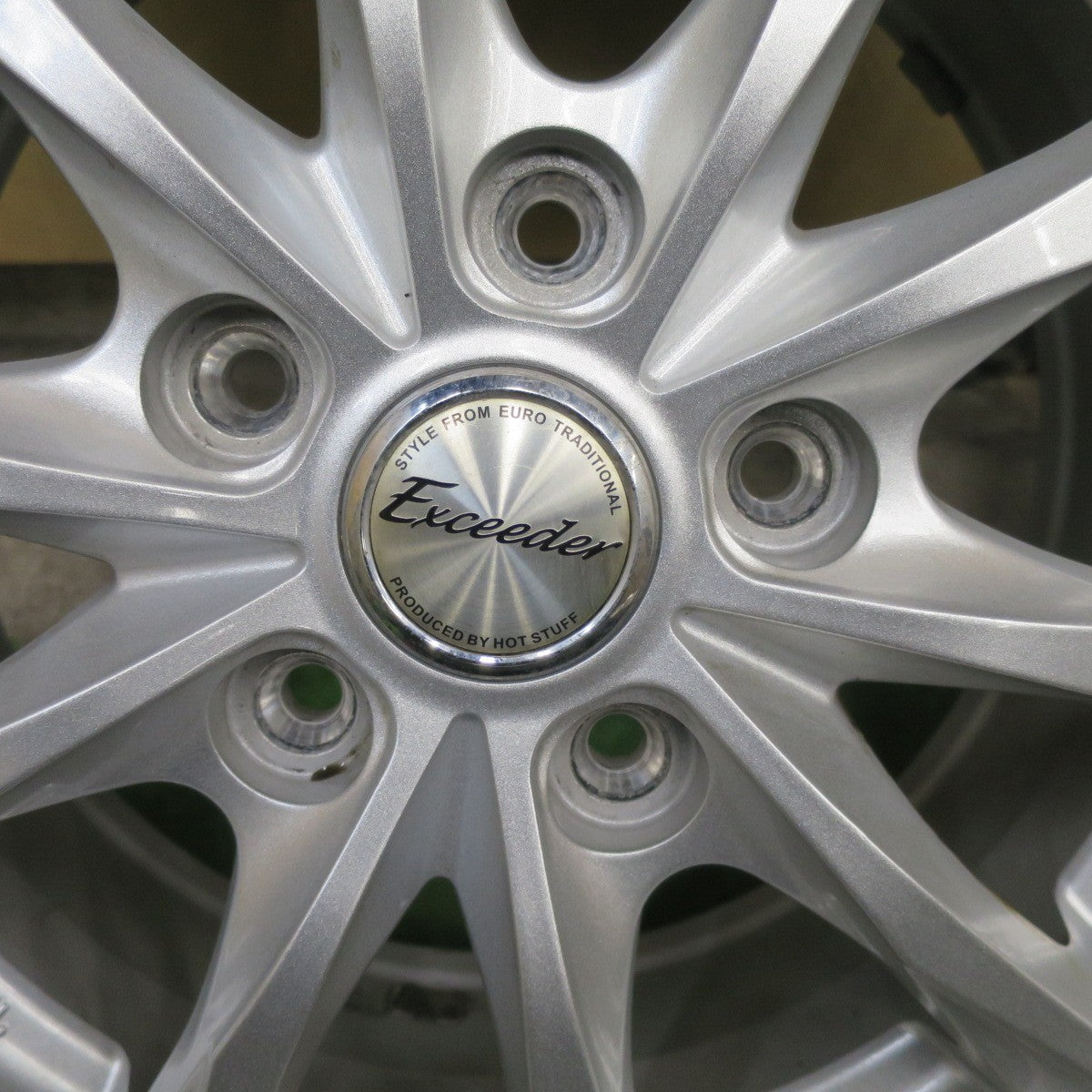 バリ溝！22年！キレイ！9.5分★スタッドレス 185/65R15 オートバックス ノーストレック N5 Exceeder エクシーダー 15インチ PCD114.3/5H★6022109TTス