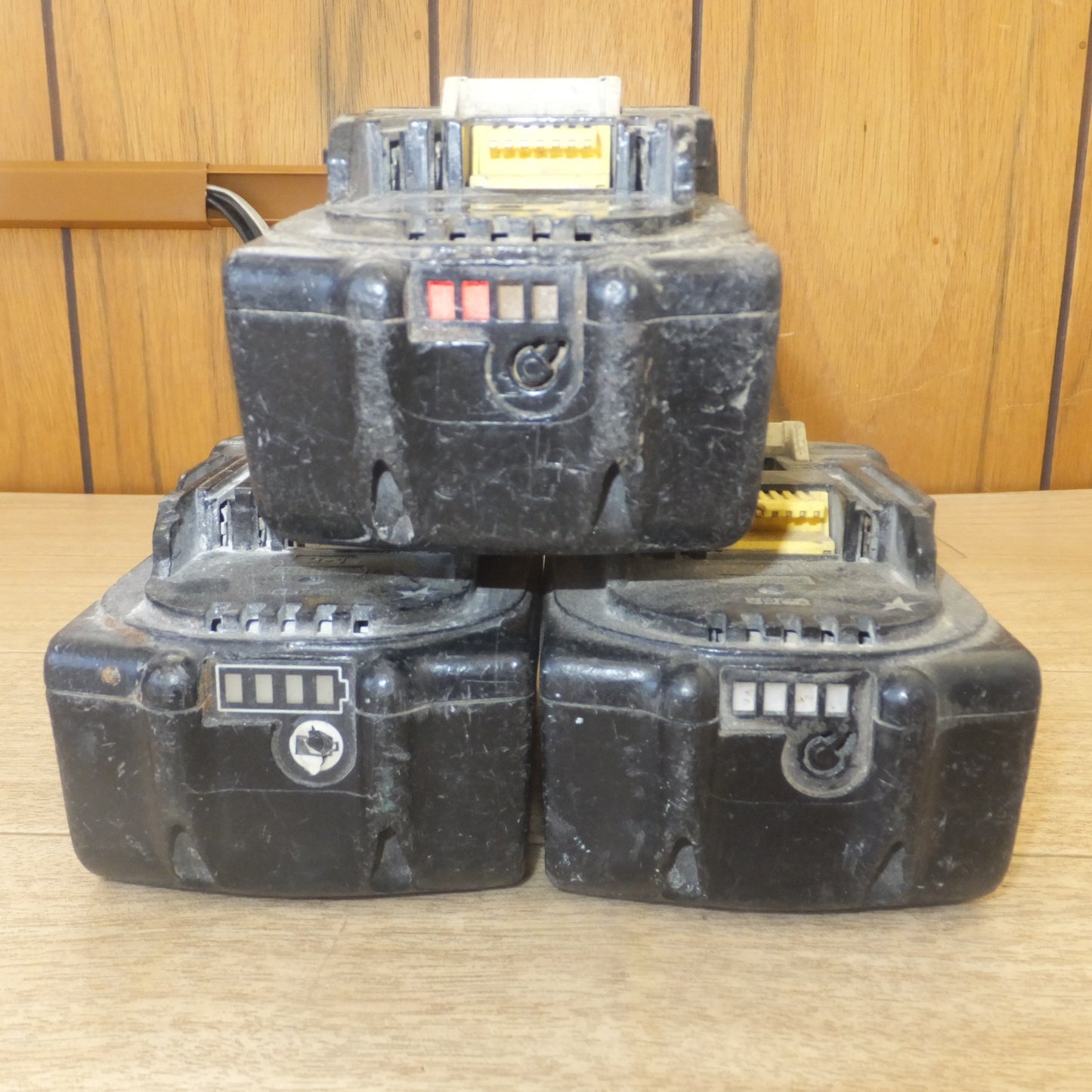 [送料無料] ジャンク★マキタ makita バッテリ BL1860B　DC18V 6.0Ah 108Wh Li-ion 20　3点 セット★