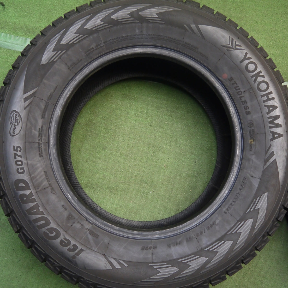 バリ溝！23年！8.5分◎スタッドレス 265/65R17 ヨコハマ アイスガード G075 タイヤ 17インチ ランクル プラド ハイラックス 等◎6100506Hスタ