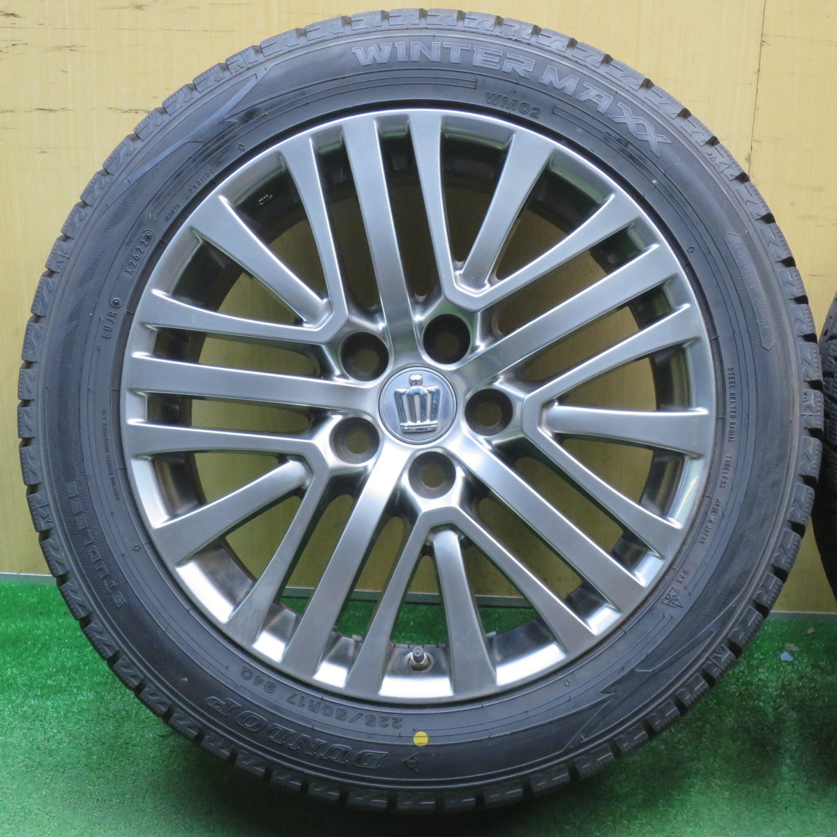 バリ溝！22年！キレイ！9分★トヨタ 210系 クラウン マジェスタ 純正 225/50R17 スタッドレス ダンロップ ウインターマックス WM02 17インチ PCD114.3/5H★6021010NJス