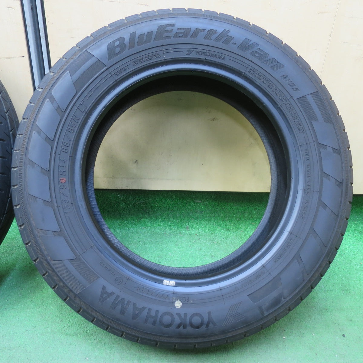 バリ溝！24年！8.5分★155/80R14 88/86N ヨコハマ BluEarth-Van RY55 タイヤ 14インチ プロボックス サクシード 等★5102004イノタ