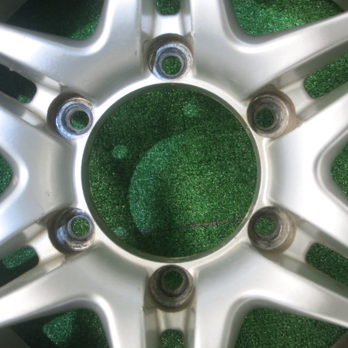バリ溝！8.5分★AIBA WORKS 245/70R16 スタッドレス ミシュラン LATITUDE X-ICE XI2 アイバ ワークス 16インチ PCD139.7/6H★5051701NJス