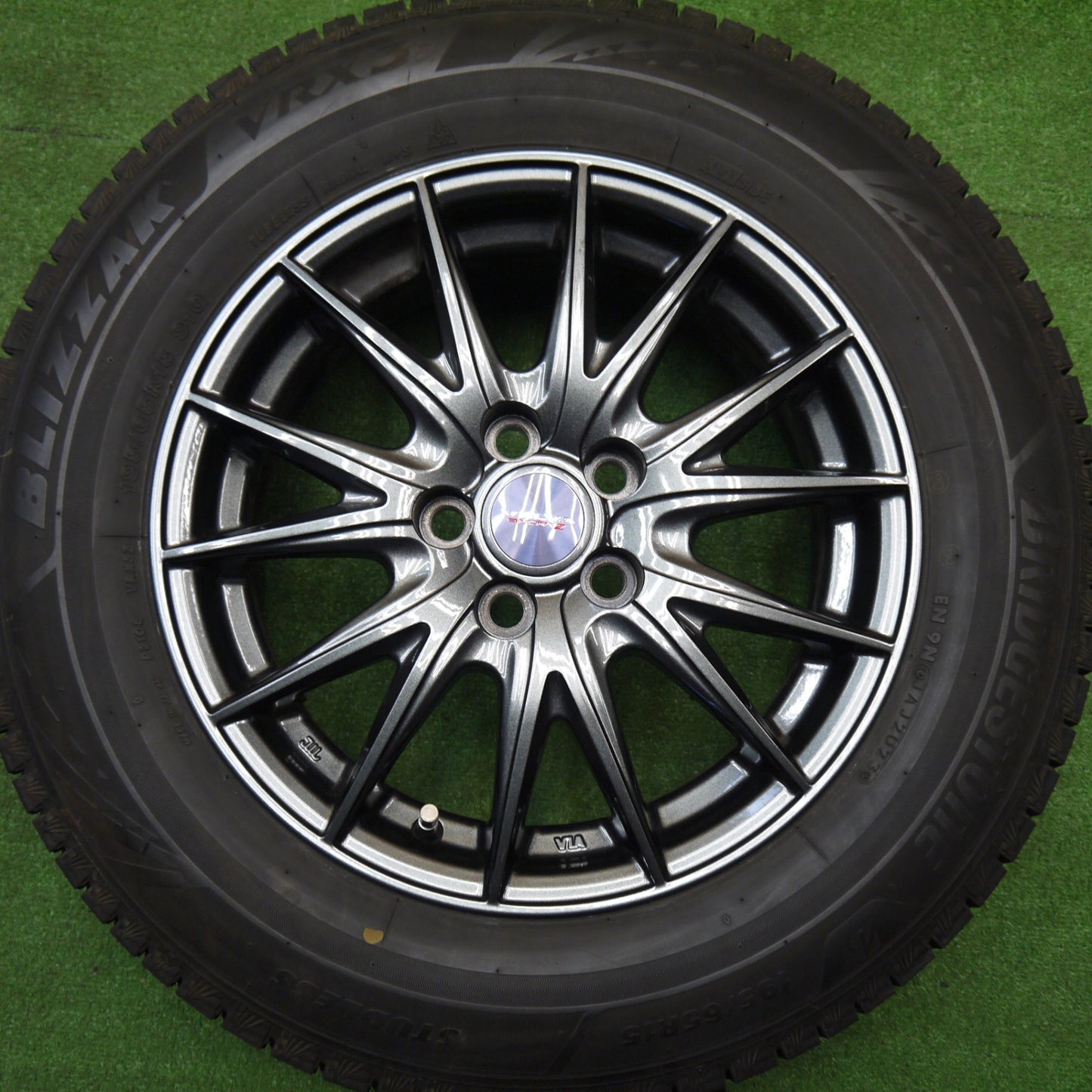 バリ溝！23年！キレイ！9.5分★プリウス 等 195/65R15 スタッドレス ブリヂストン ブリザック VRX3 VELVA SPORTZ ヴェルヴァ 15インチ PCD100/5H★5111803Hス