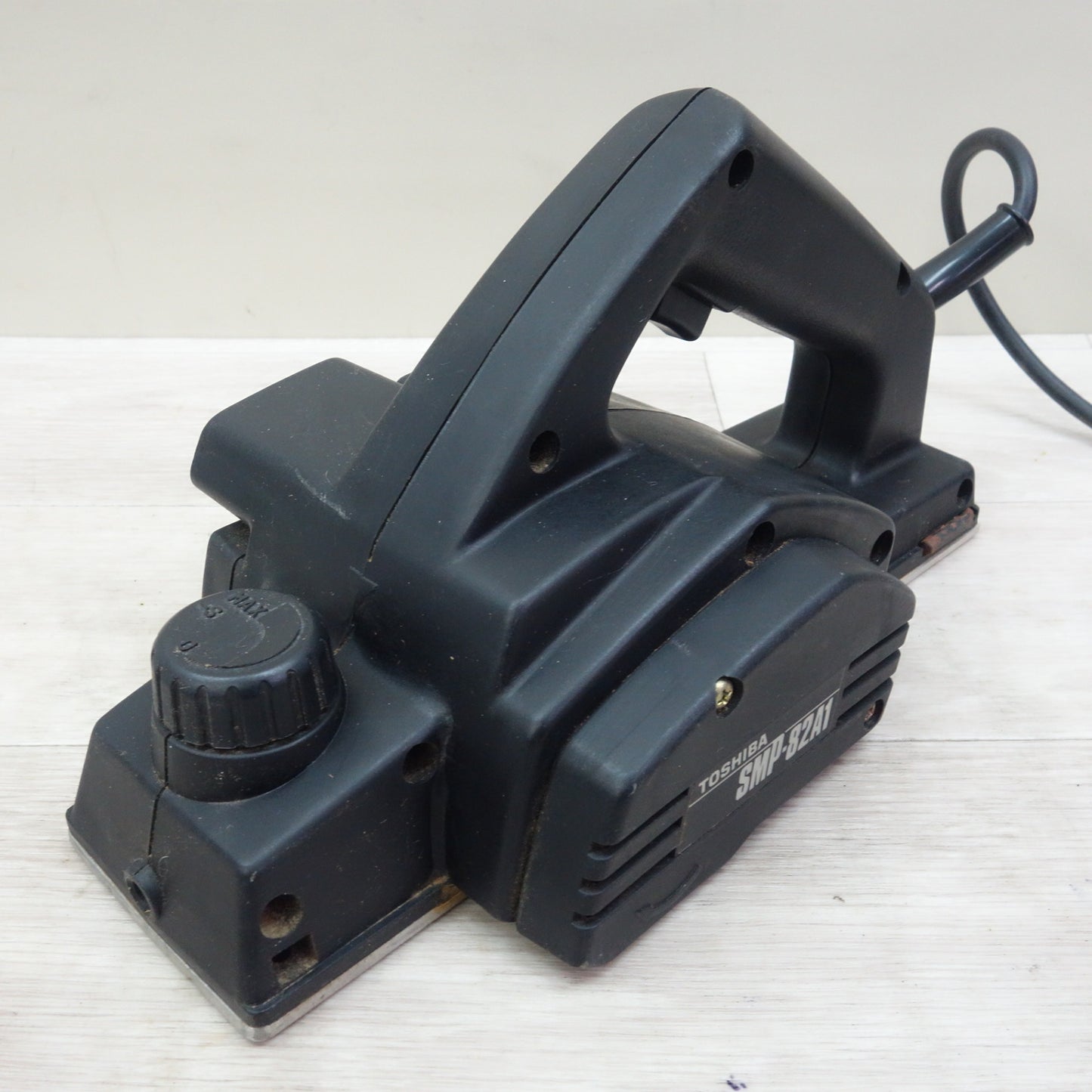 [送料無料] 付属品付き☆東芝 電気 かんな 82mm SMP-82A1 箱付き カンナ 鉋 研削 研磨 電動 工具☆